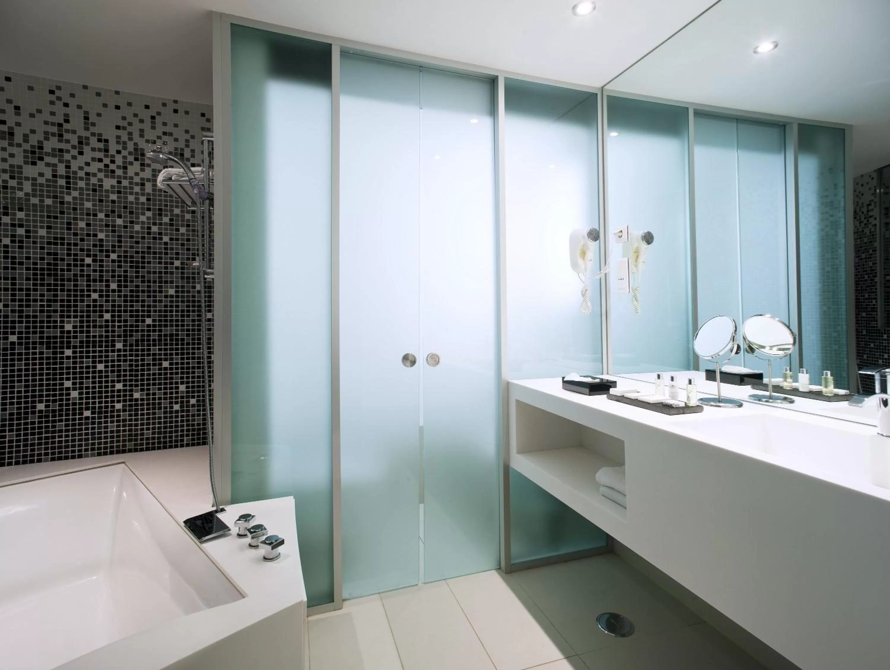 Bathroom in Hotel da Estrela - by Unlock Hotels
