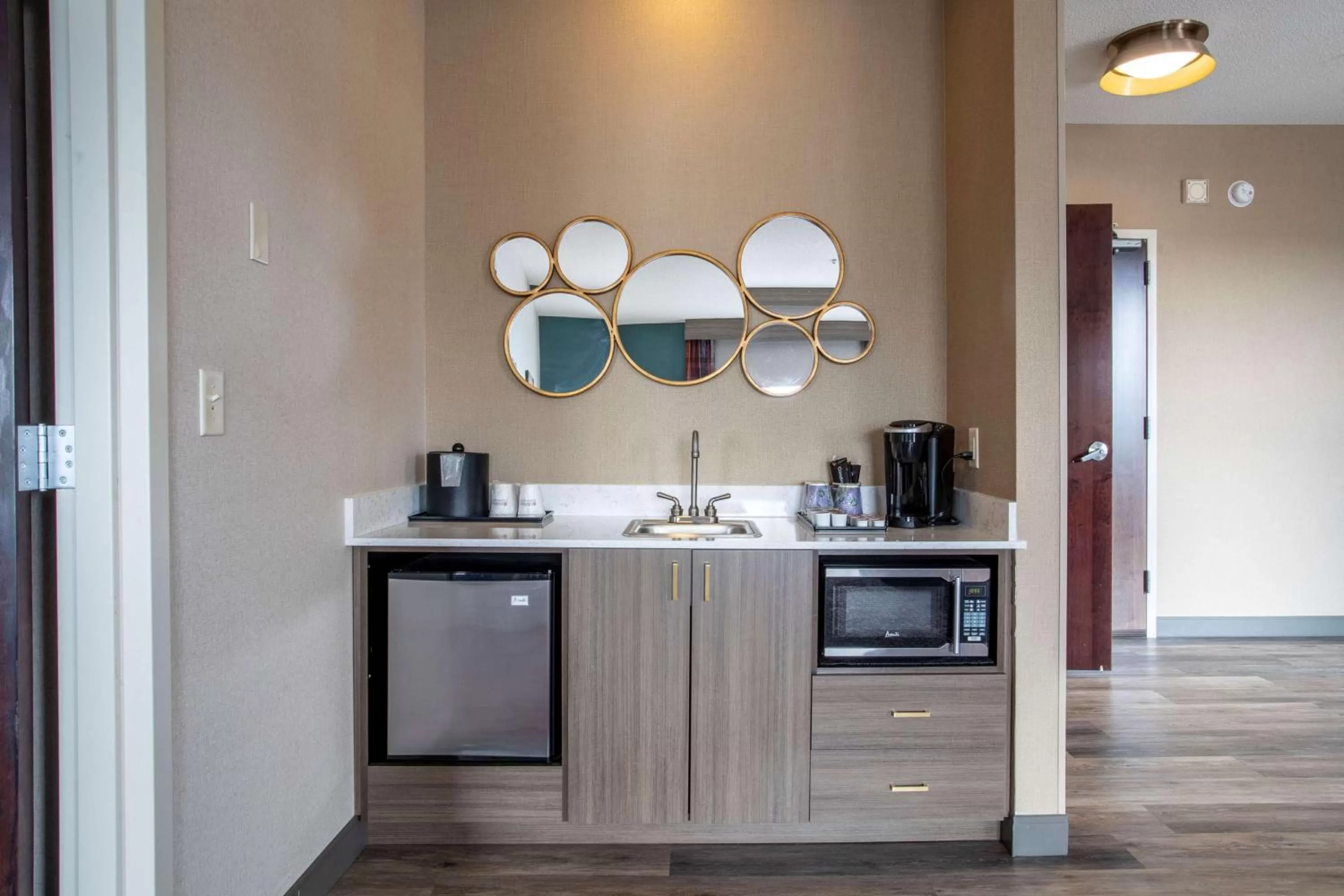 Photo of the whole room in Hilton Garden Inn Mankato Downtown