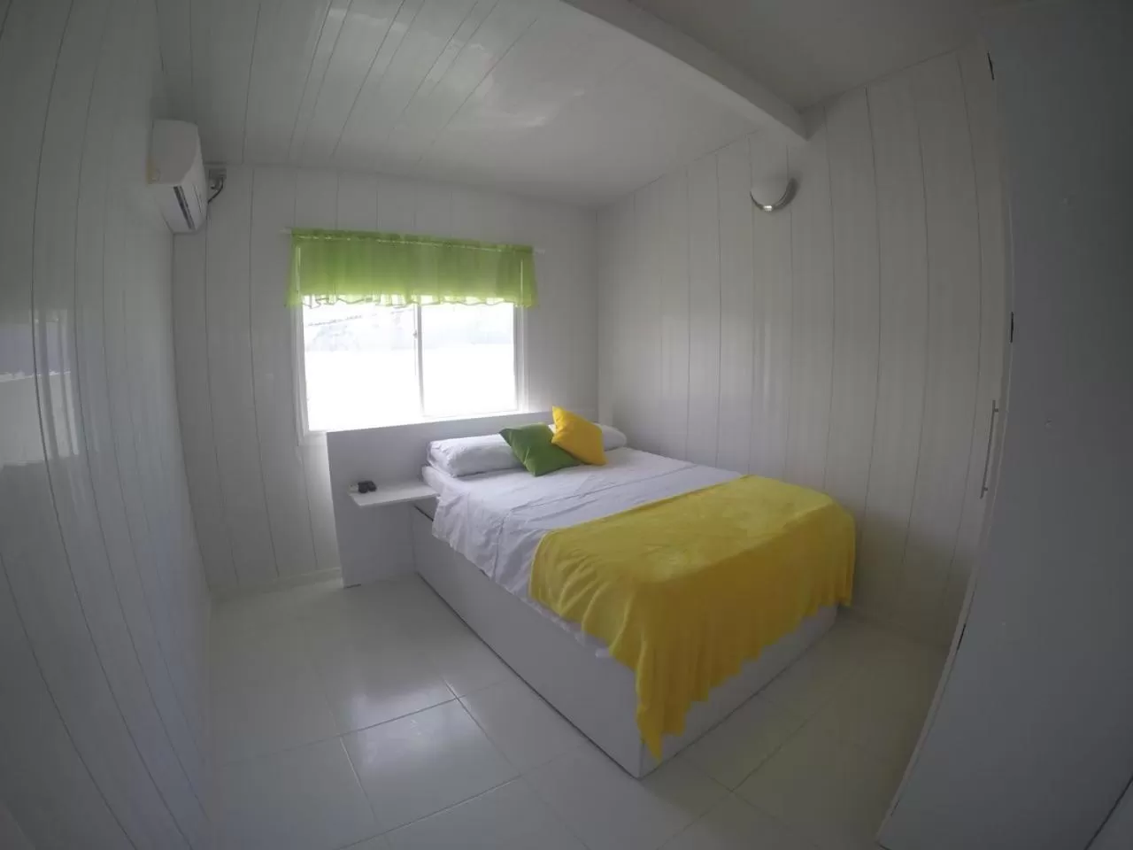 Bed in Tropical Coral