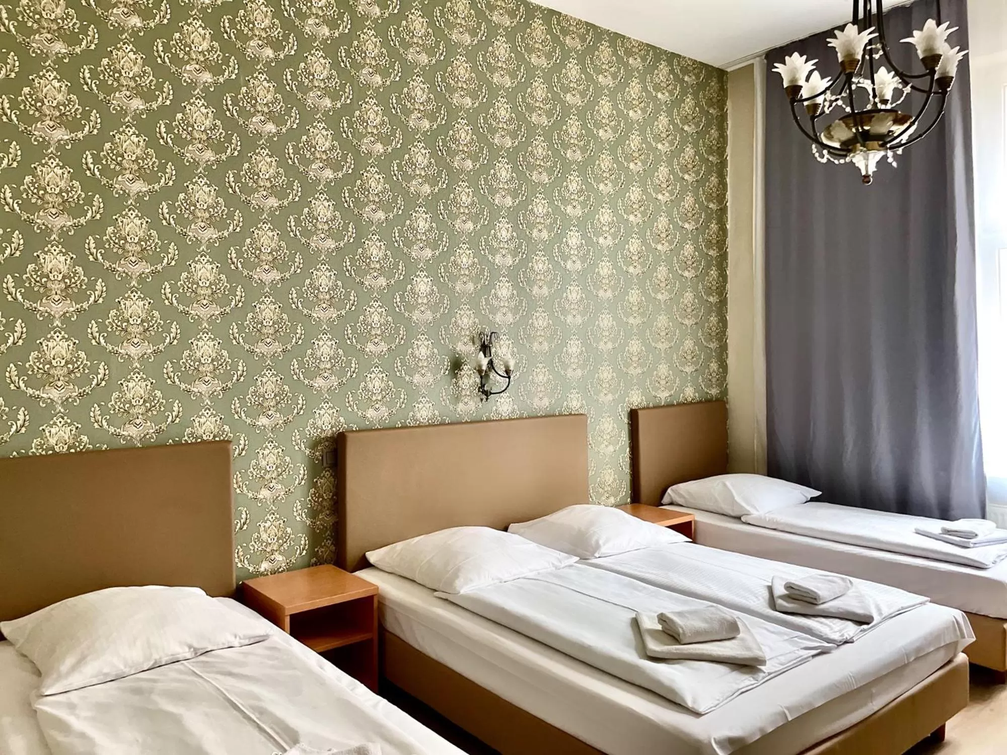 Bed in Hotel BELLEVUE am Kurfürstendamm