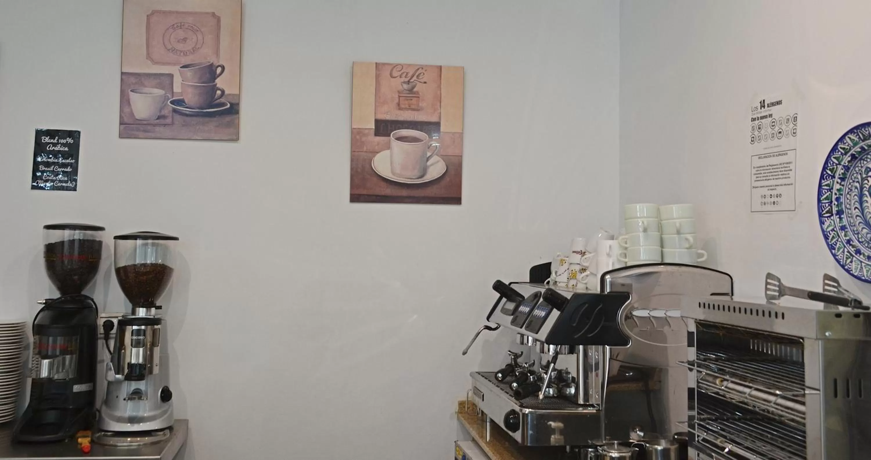 Coffee/tea facilities in Hotel Marisa