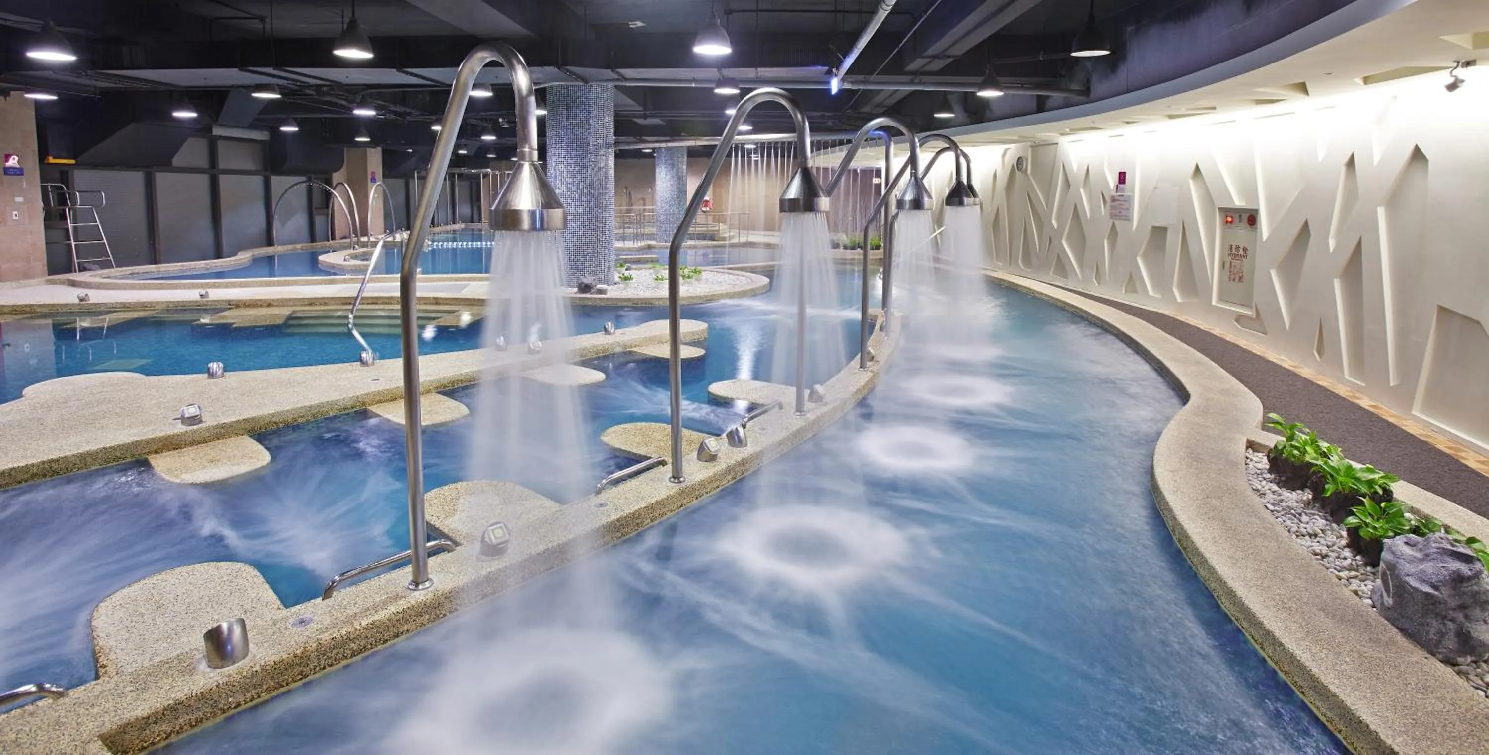 Spa and wellness centre/facilities in E-DA Royal Hotel