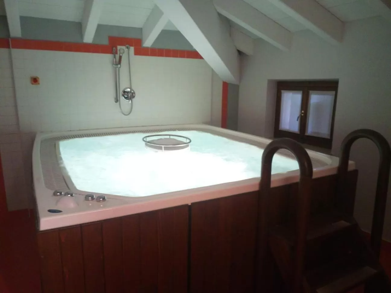 Hot Tub in Parco Termale di Villa Dei Cedri