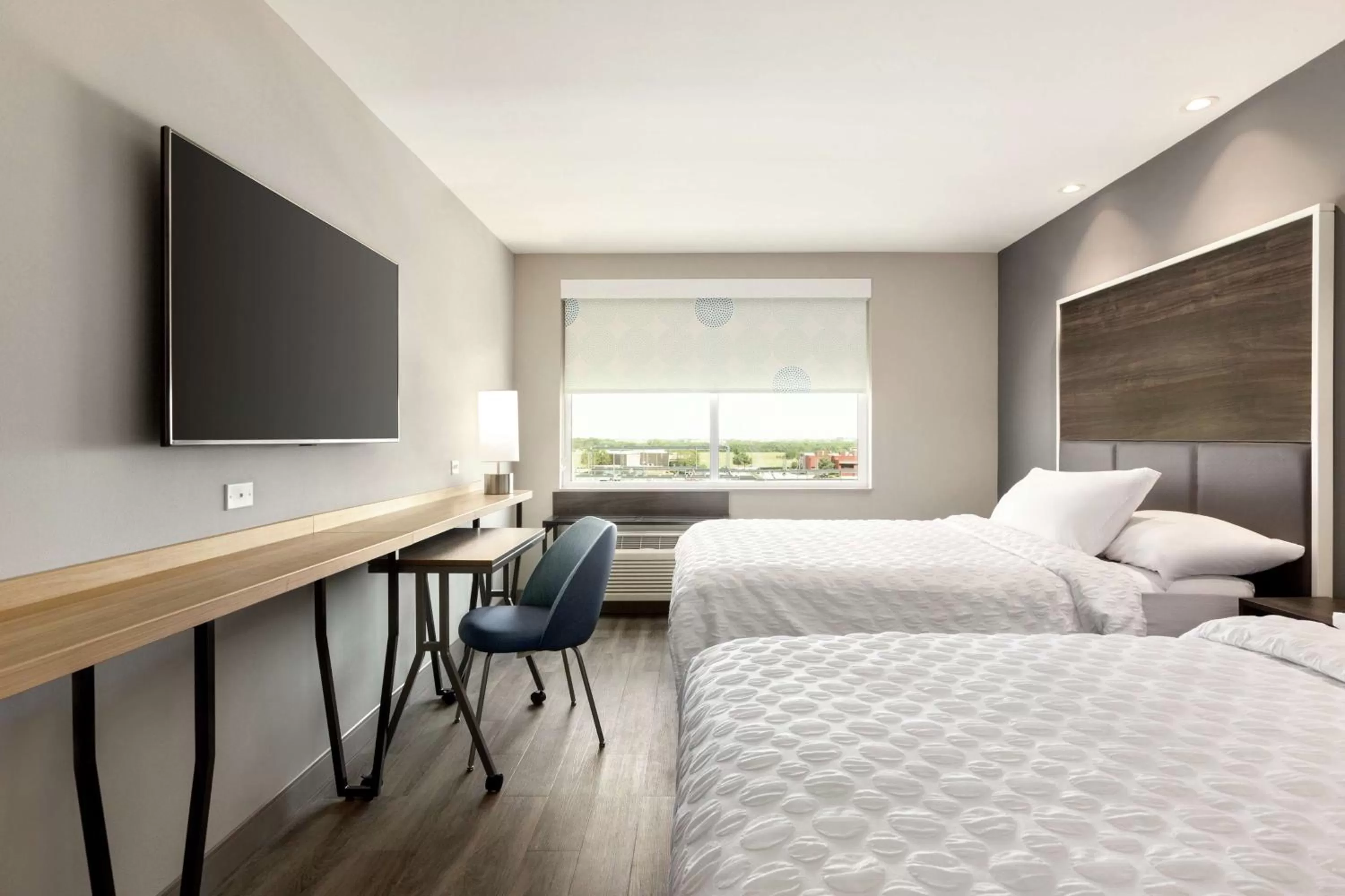 Bedroom, Bed in Tru By Hilton Wichita Northeast