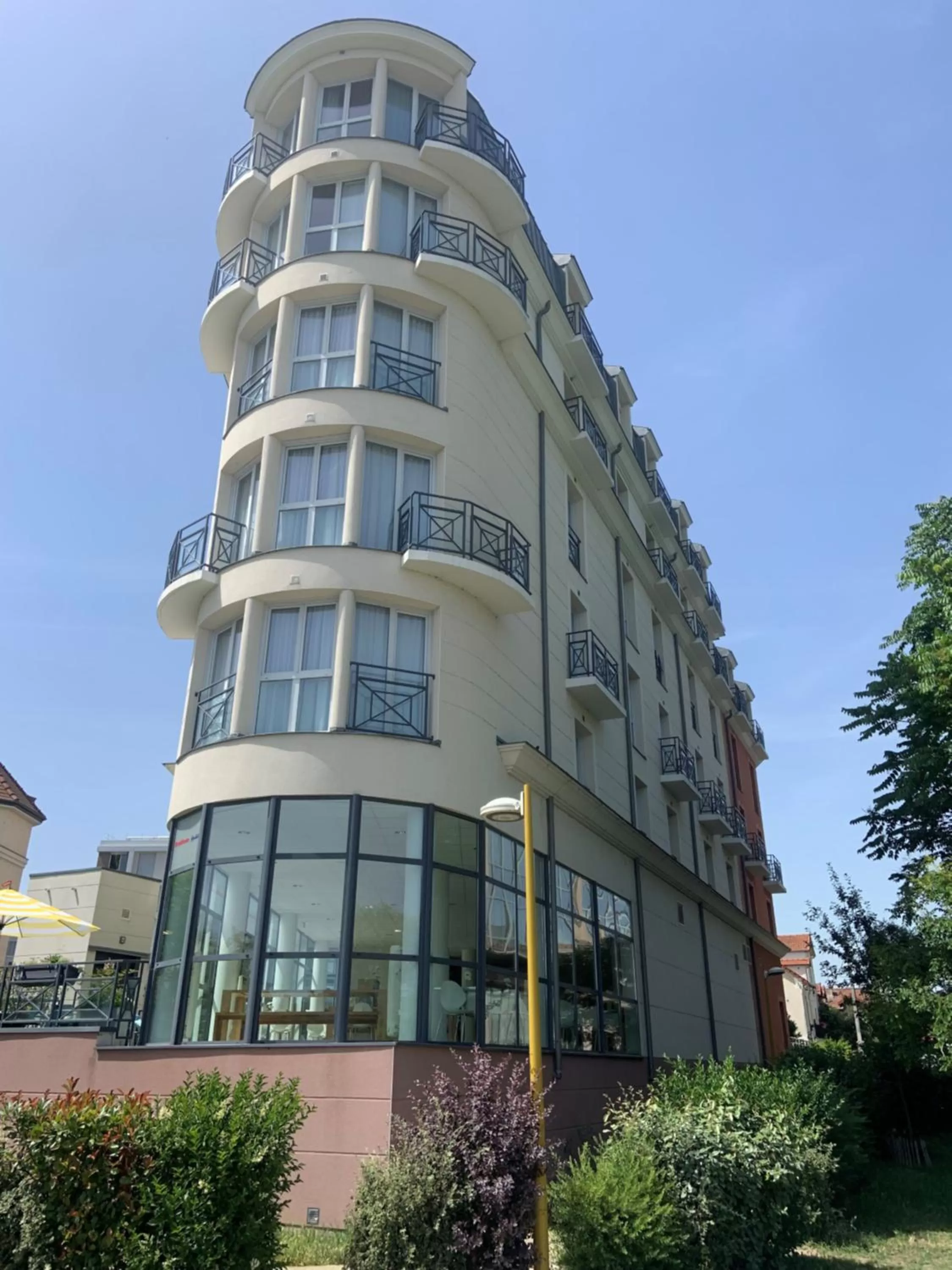 Property building in Residhome Neuilly Bords De Marne