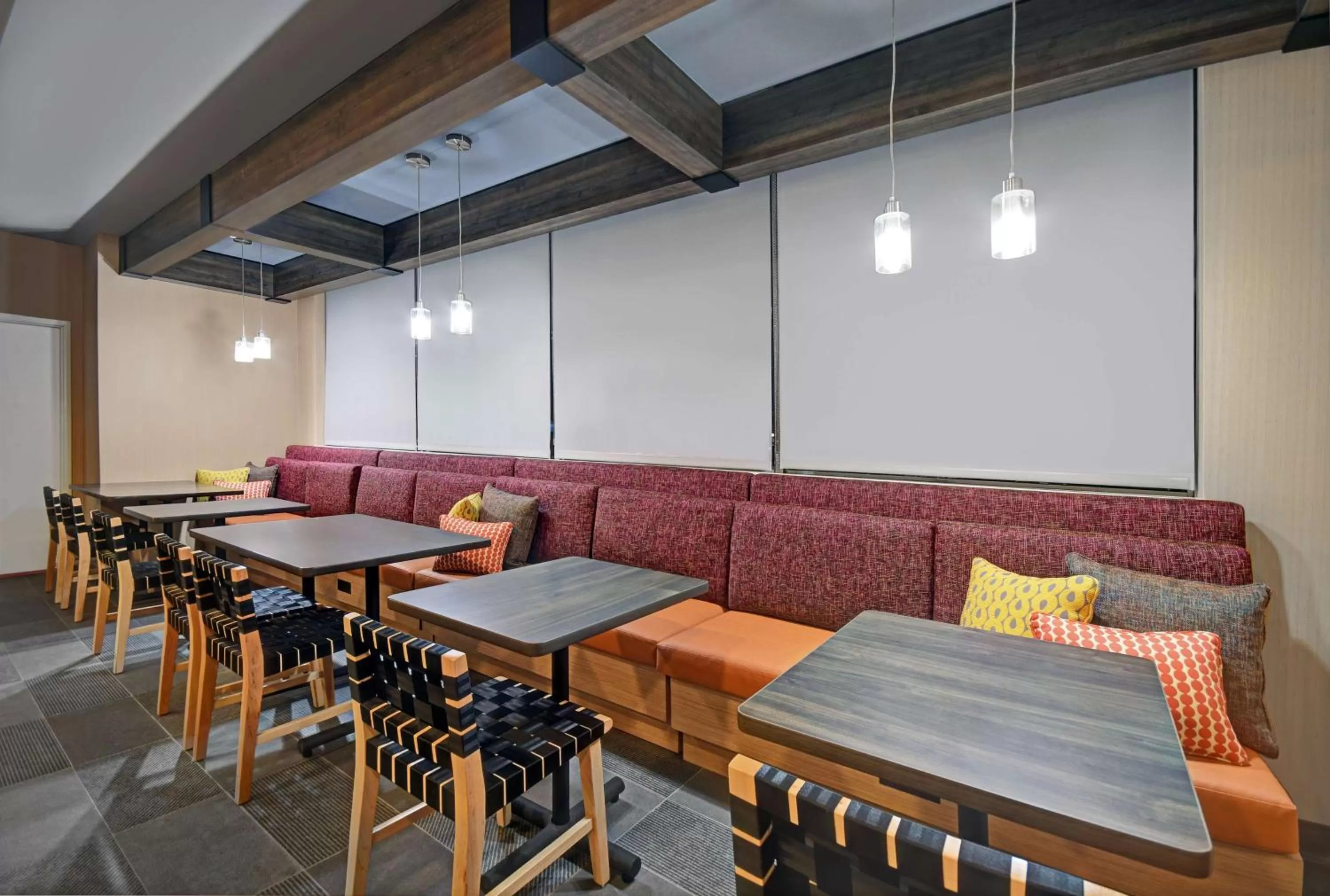 Breakfast in Tru By Hilton Gaylord, Mi