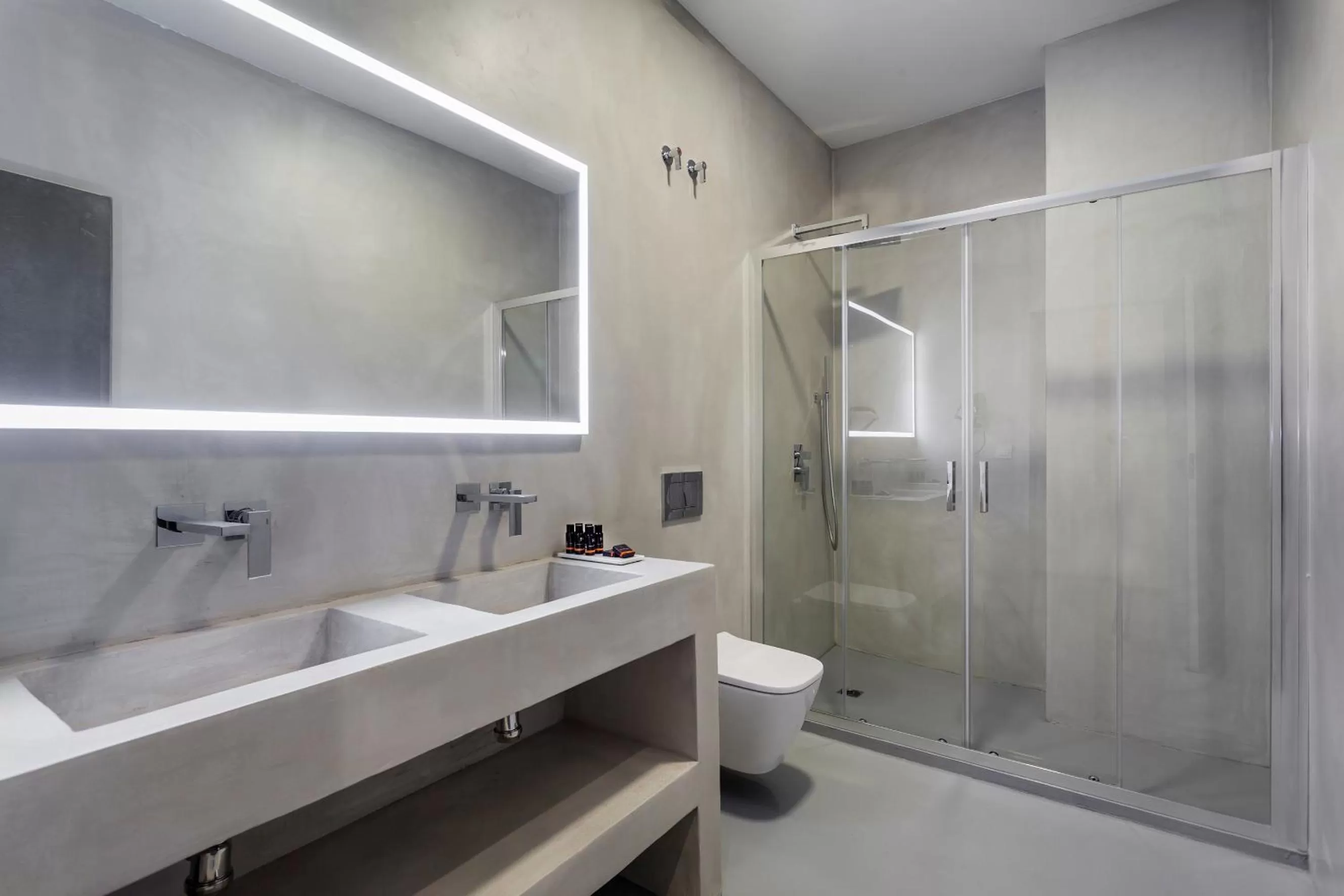 Bathroom in NALU Valencia Boutique Rooms
