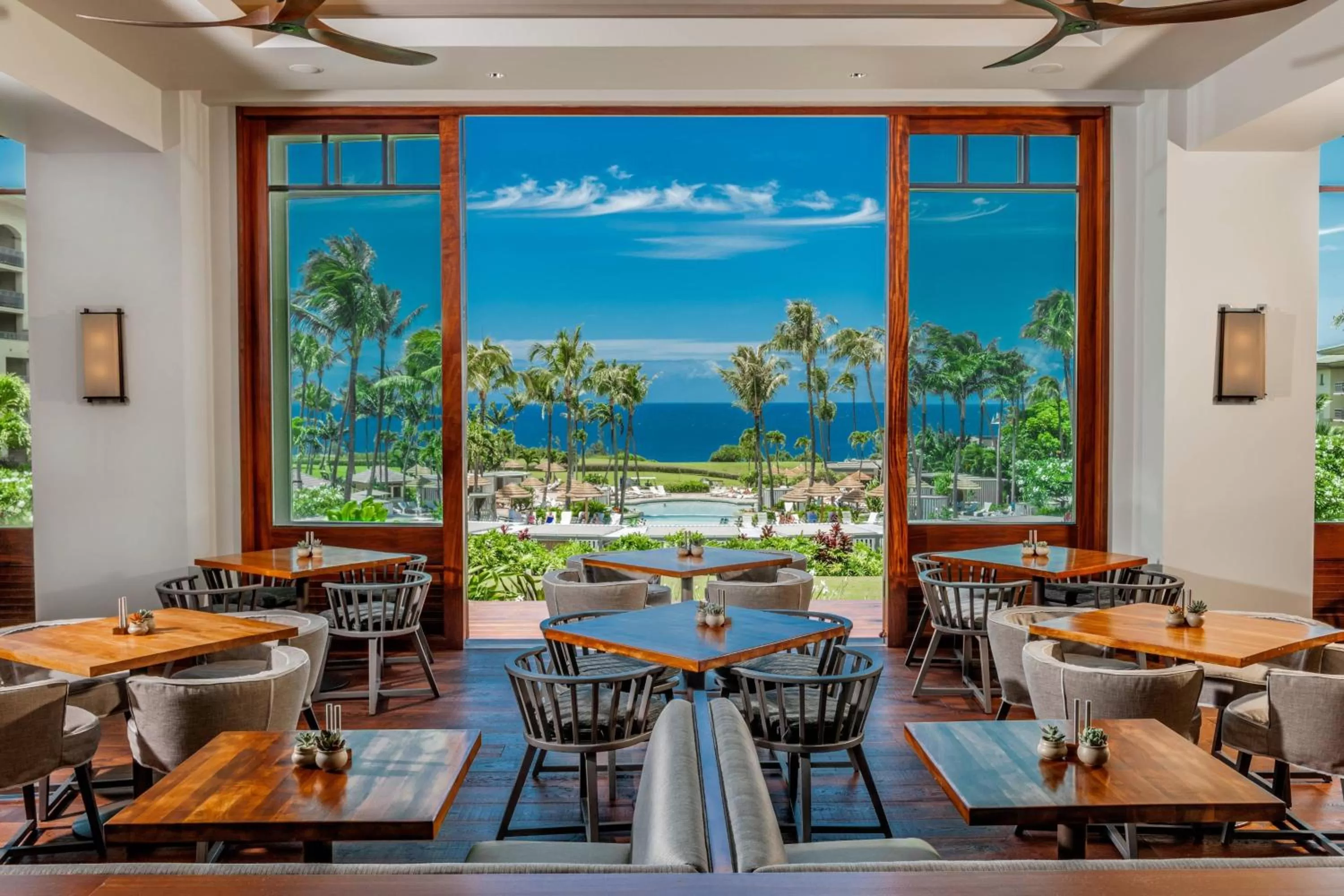 Restaurant/places to eat in The Ritz-Carlton Maui, Kapalua