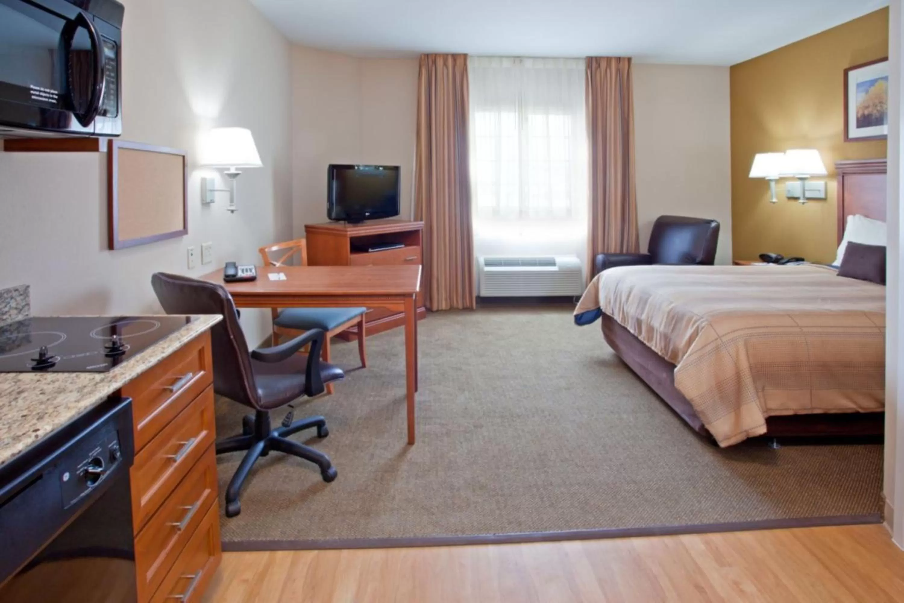 Photo of the whole room, Bed in Candlewood Suites League City by IHG