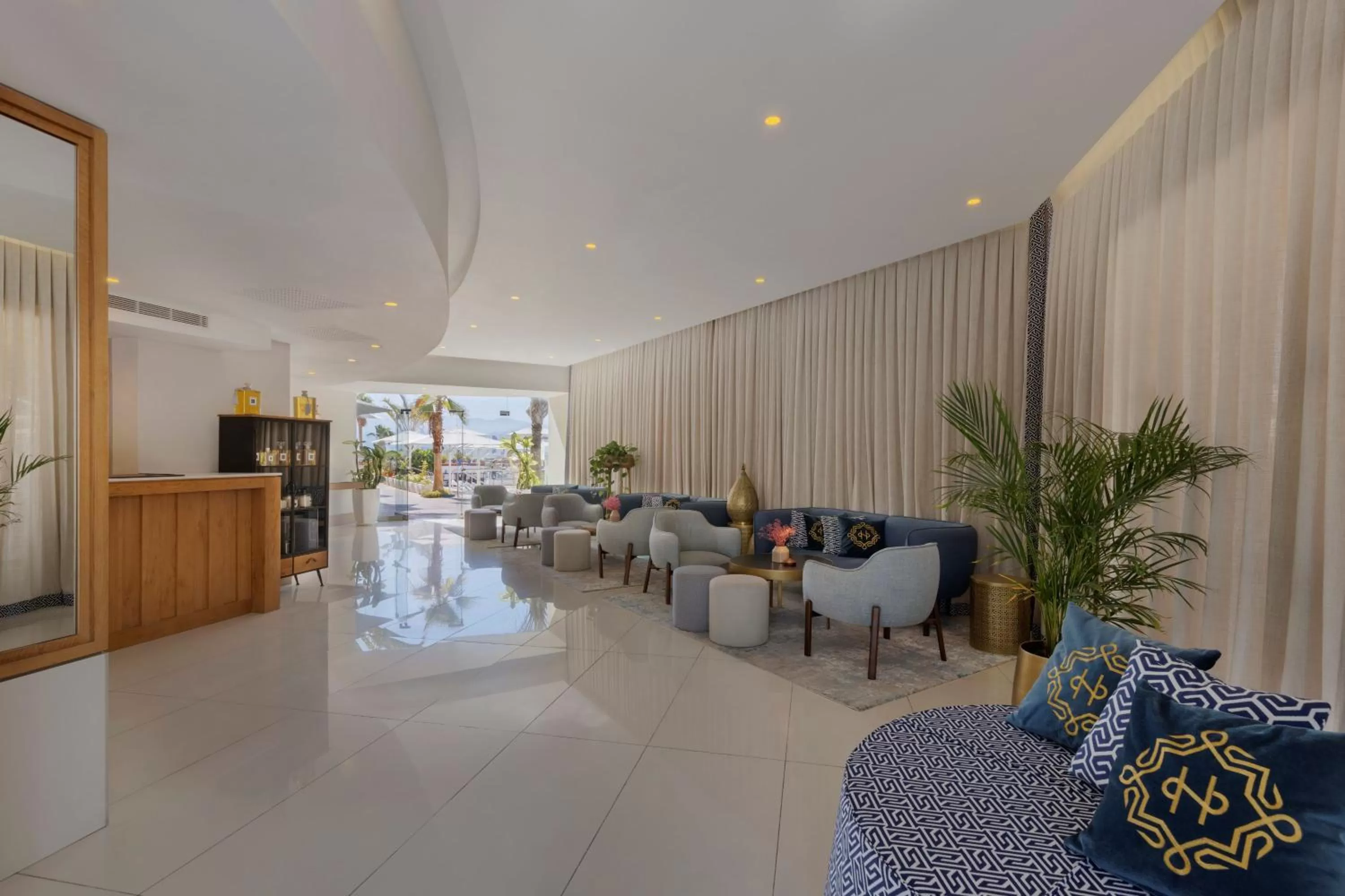 Lobby or reception in Herbert Samuel The Reef Eilat