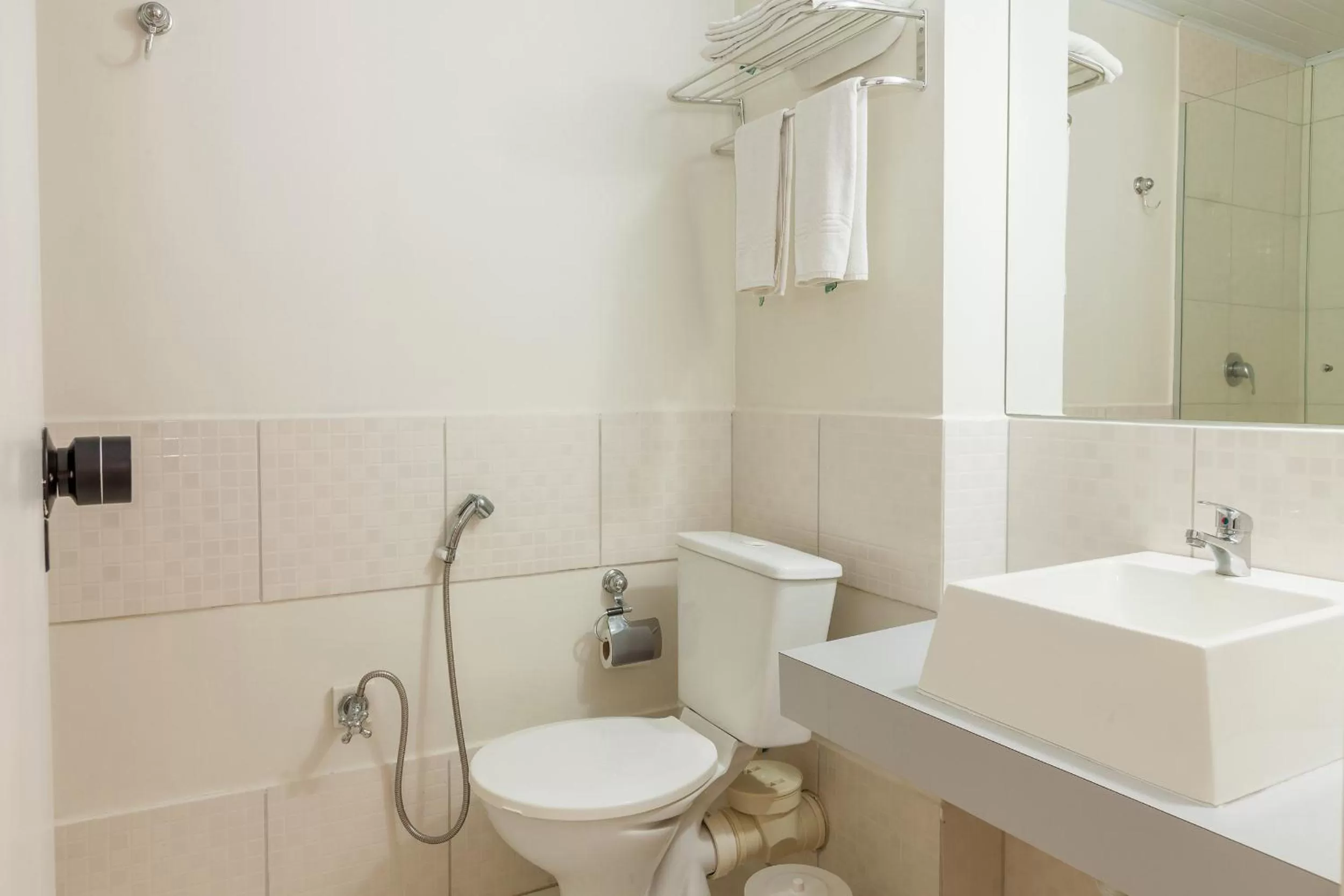 Bathroom in Tri Hotel Smart Caxias