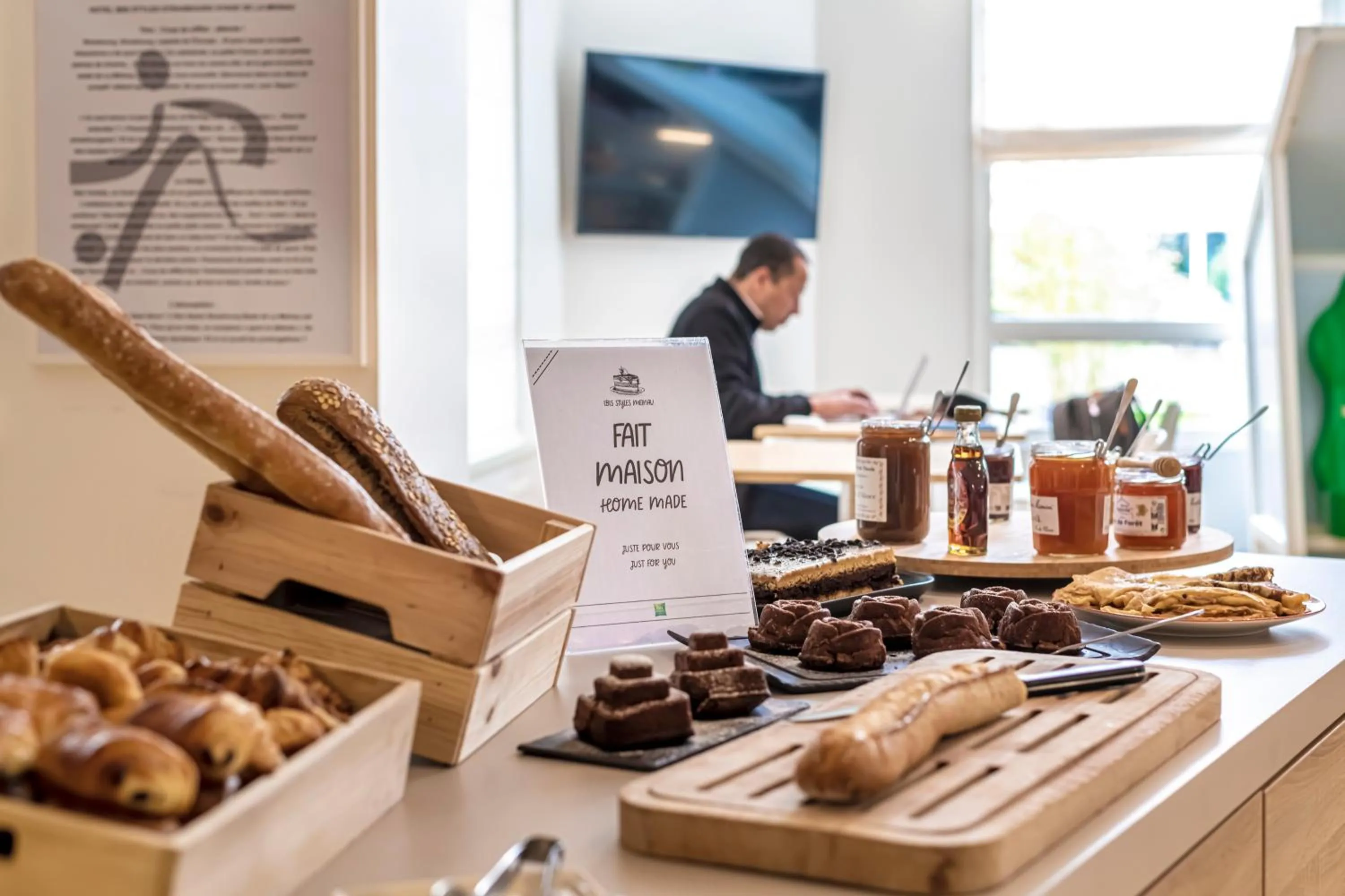 People in ibis Styles Strasbourg Stade de la Meinau