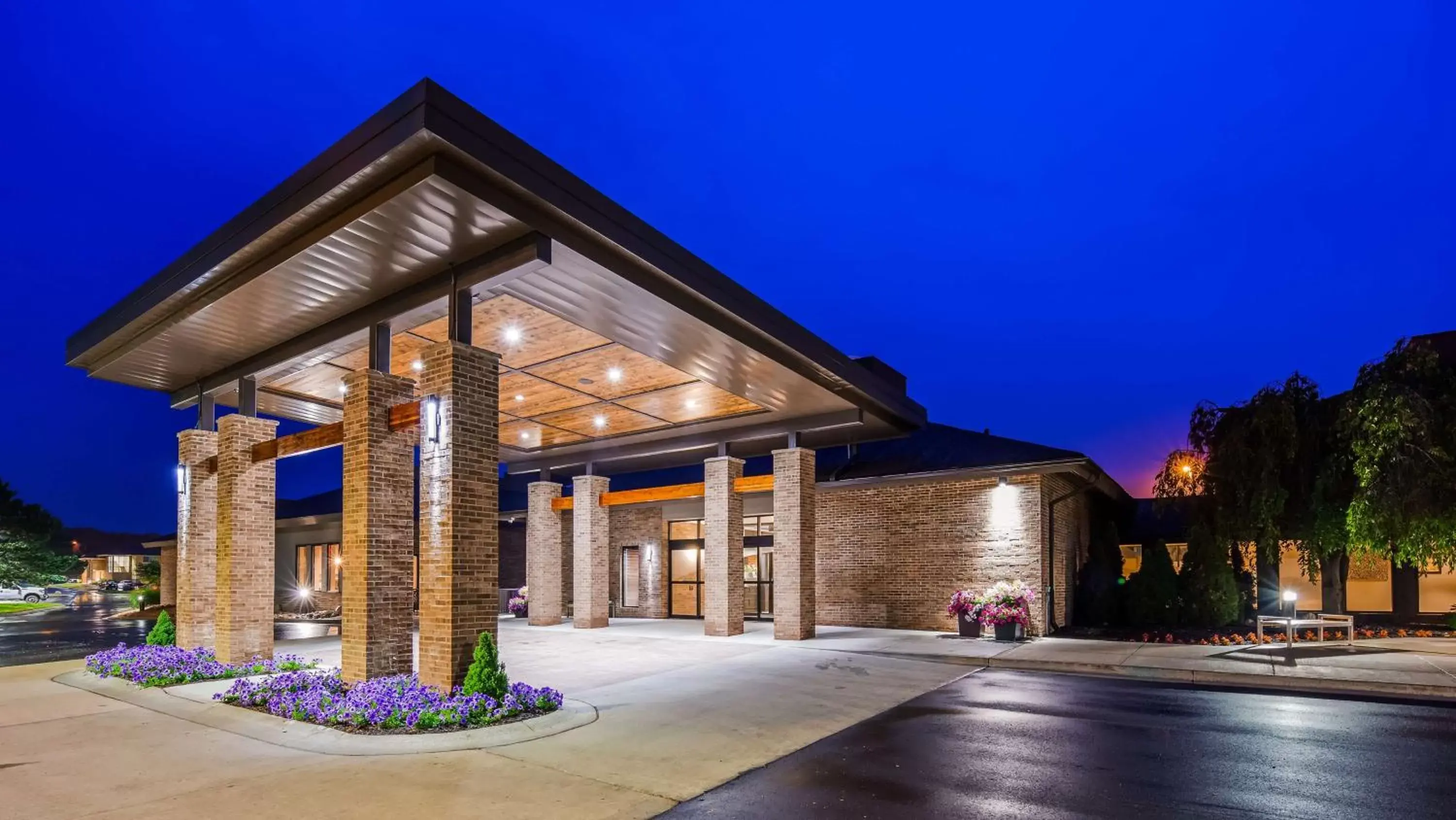 Best Western Okemos/East Lansing Hotel & Suites Best Western Okemos/East Lansing Hotel & Suites