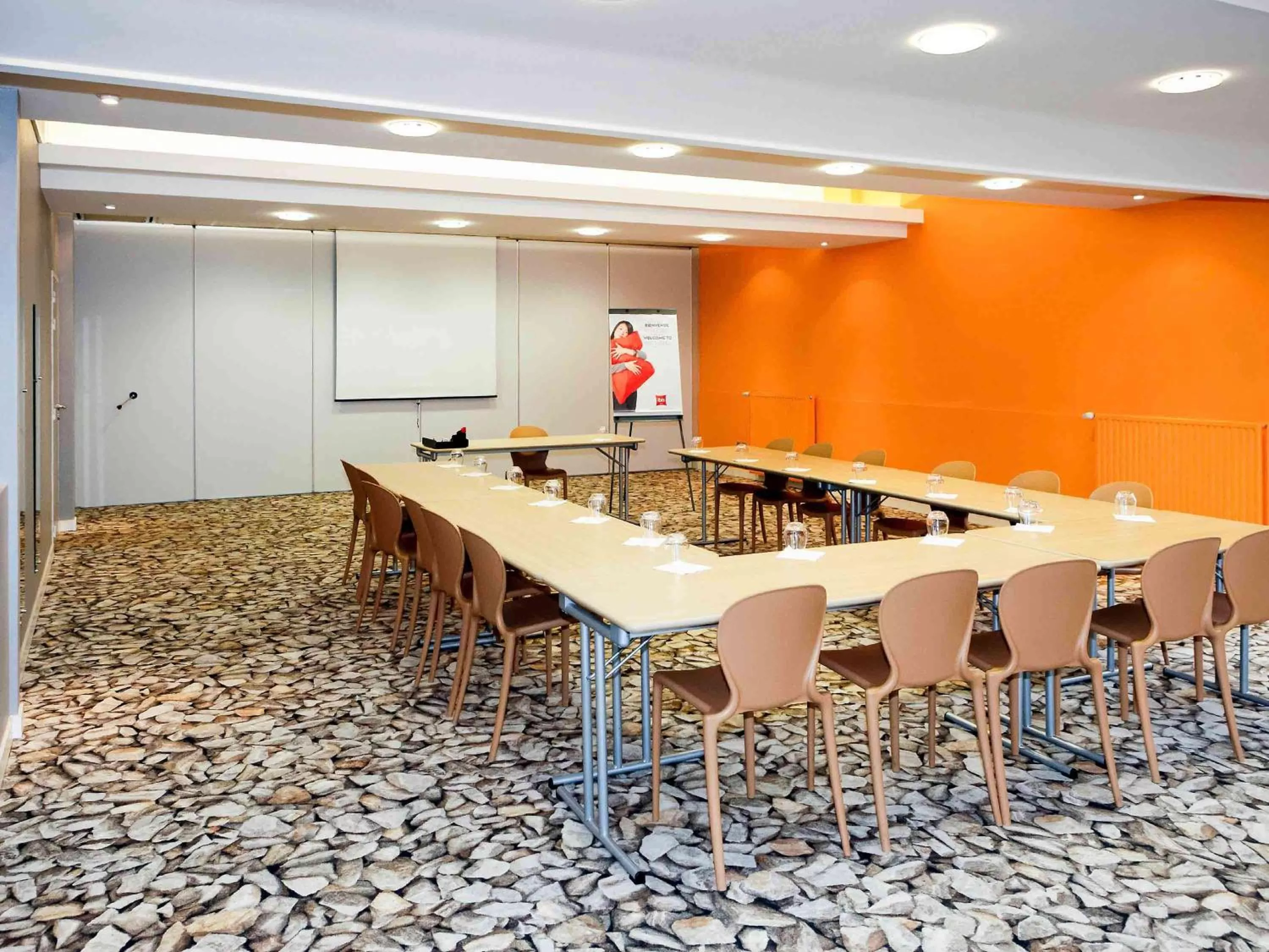 On site in ibis La Roche Sur Yon Vendespace