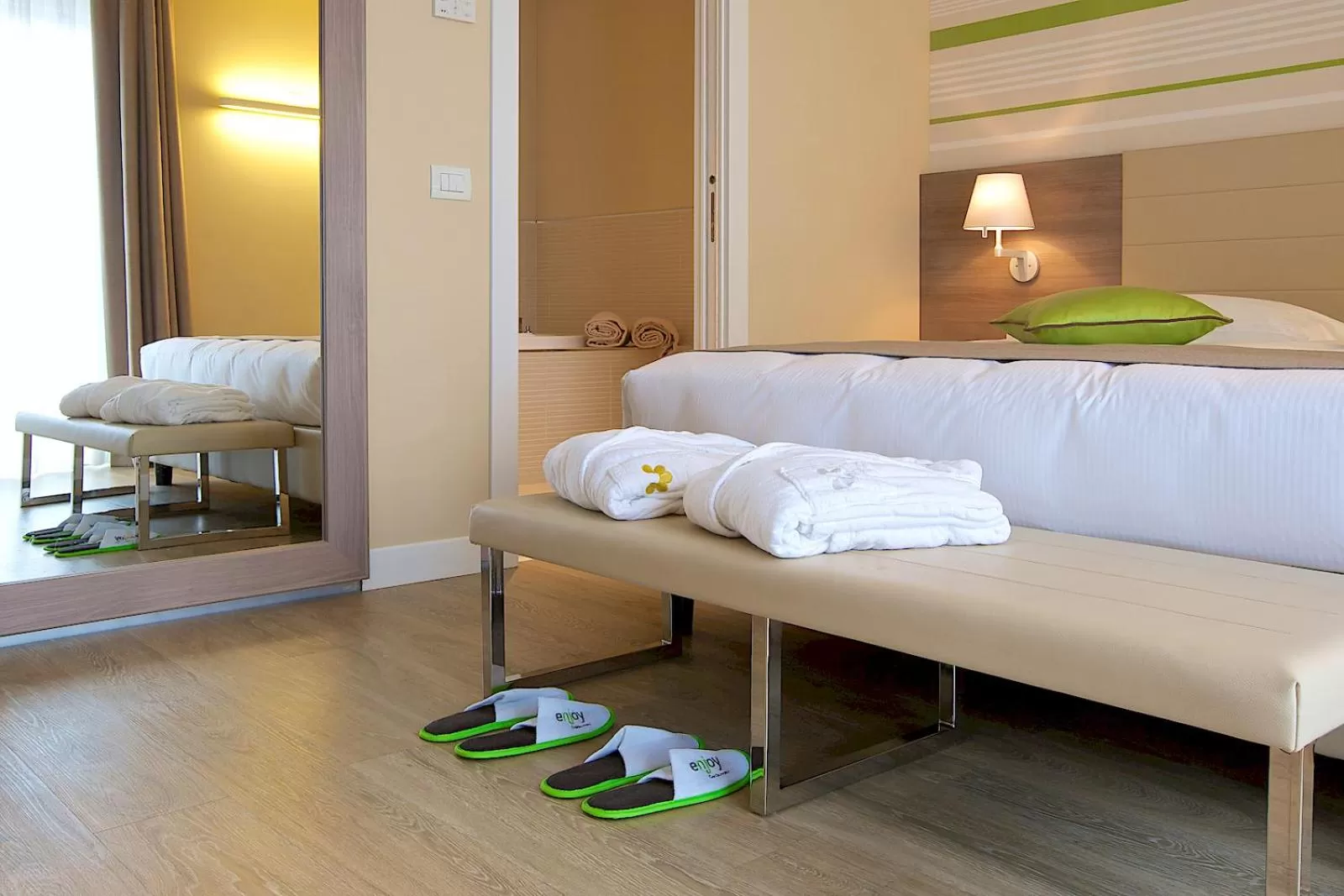 Bedroom, Bed in Enjoy Garda Hotel