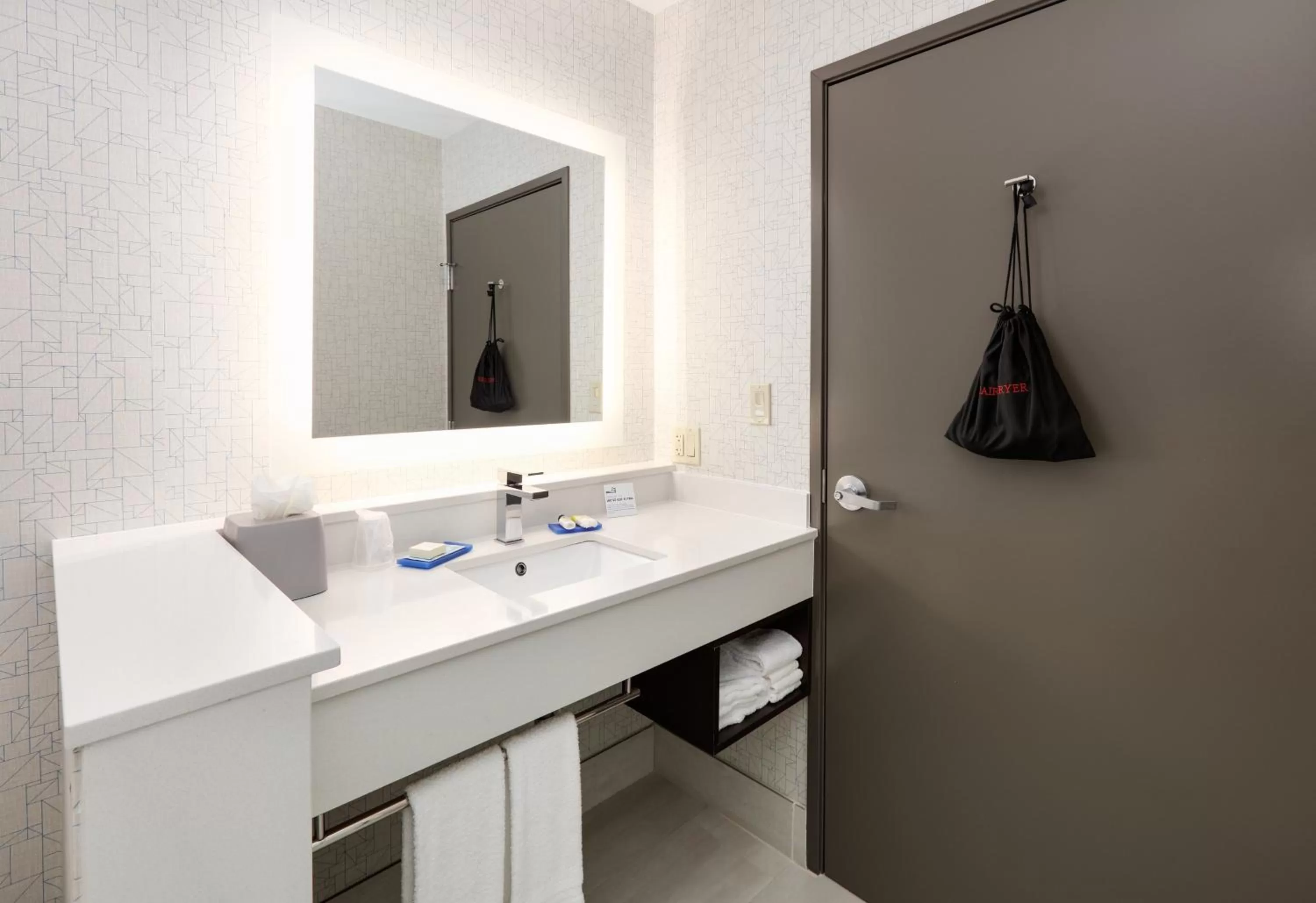 Bathroom in Holiday Inn Express & Suites Dallas NW - Farmers Branch by IHG