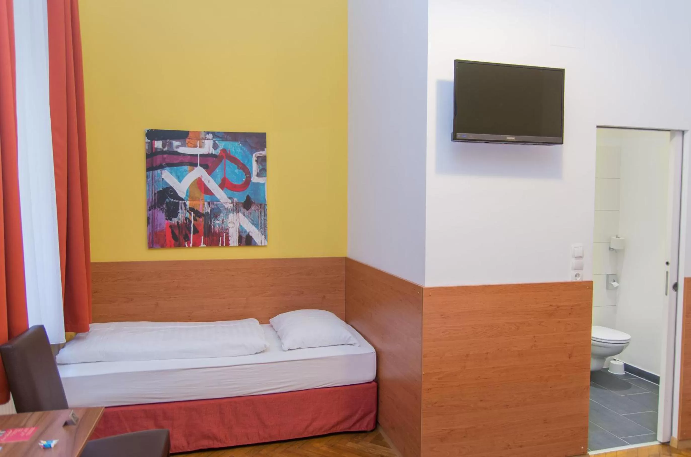 Photo of the whole room, Bed in Pension Lehrerhaus