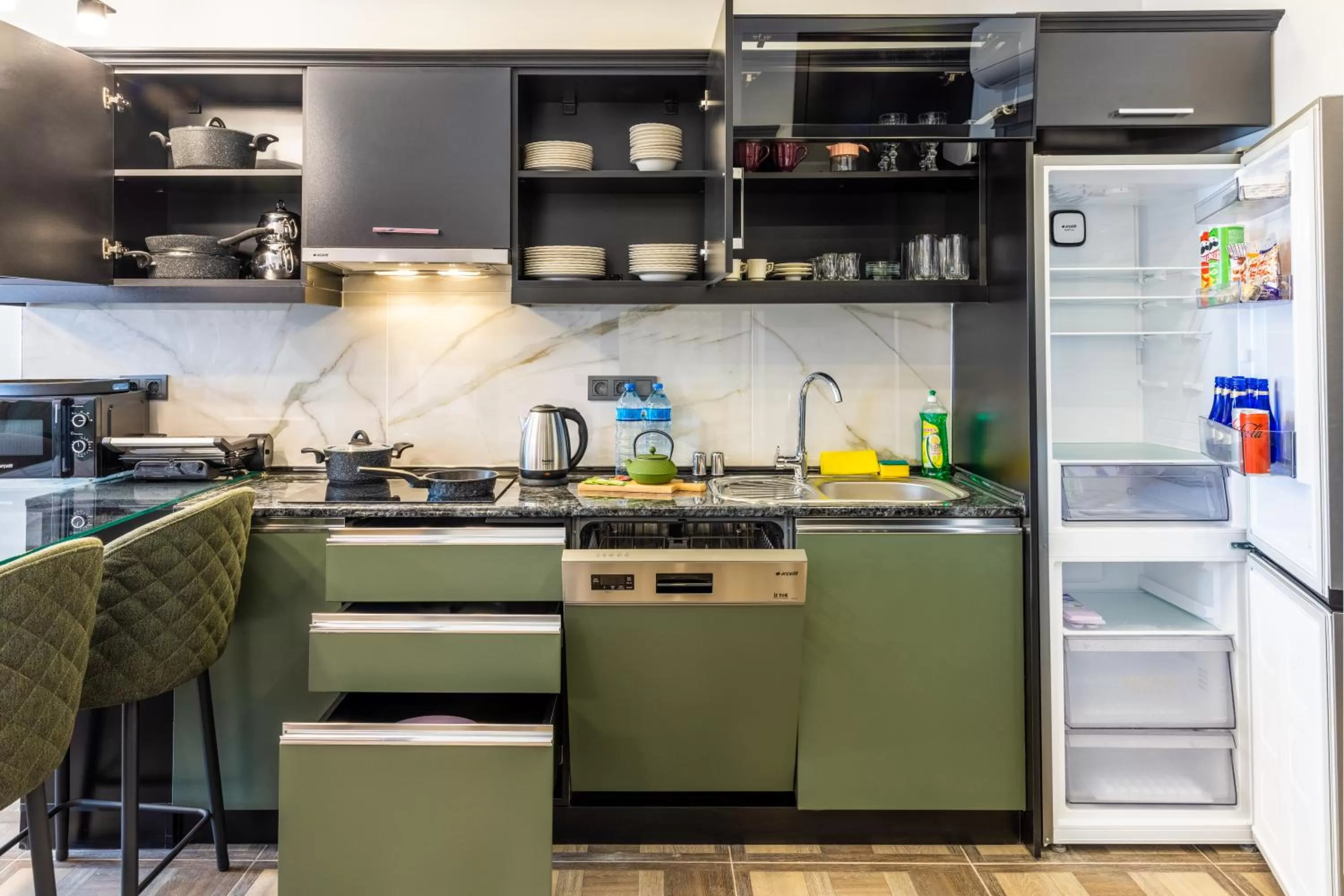 Coffee/tea facilities in BayMari Suites City Life