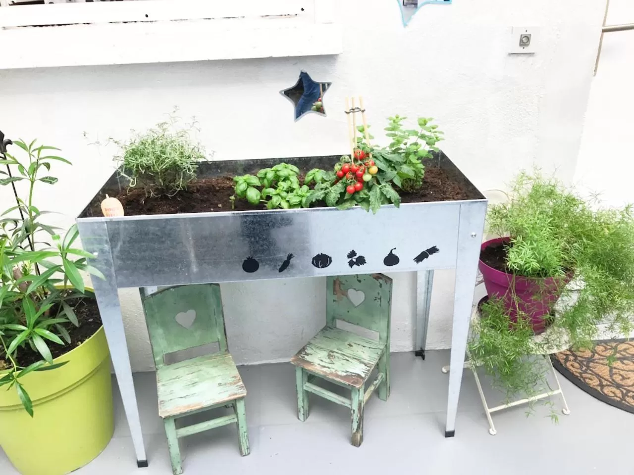 Inner courtyard view in Hôtel Malar