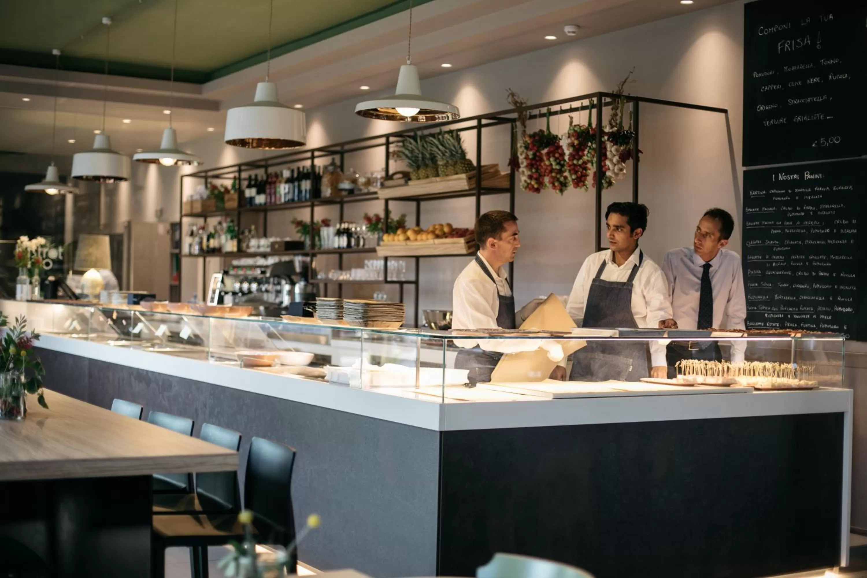 Restaurant/places to eat in Hotel Aloisi