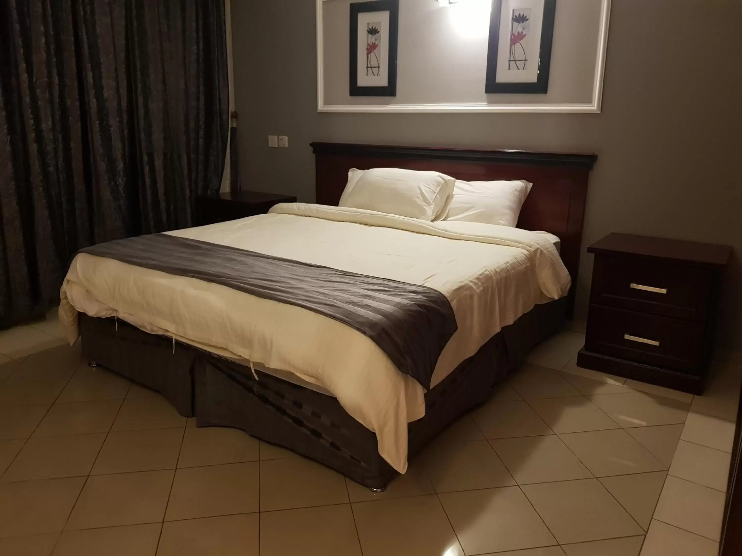 King Studio in Almeswari Suites King Studio in Almeswari Suites