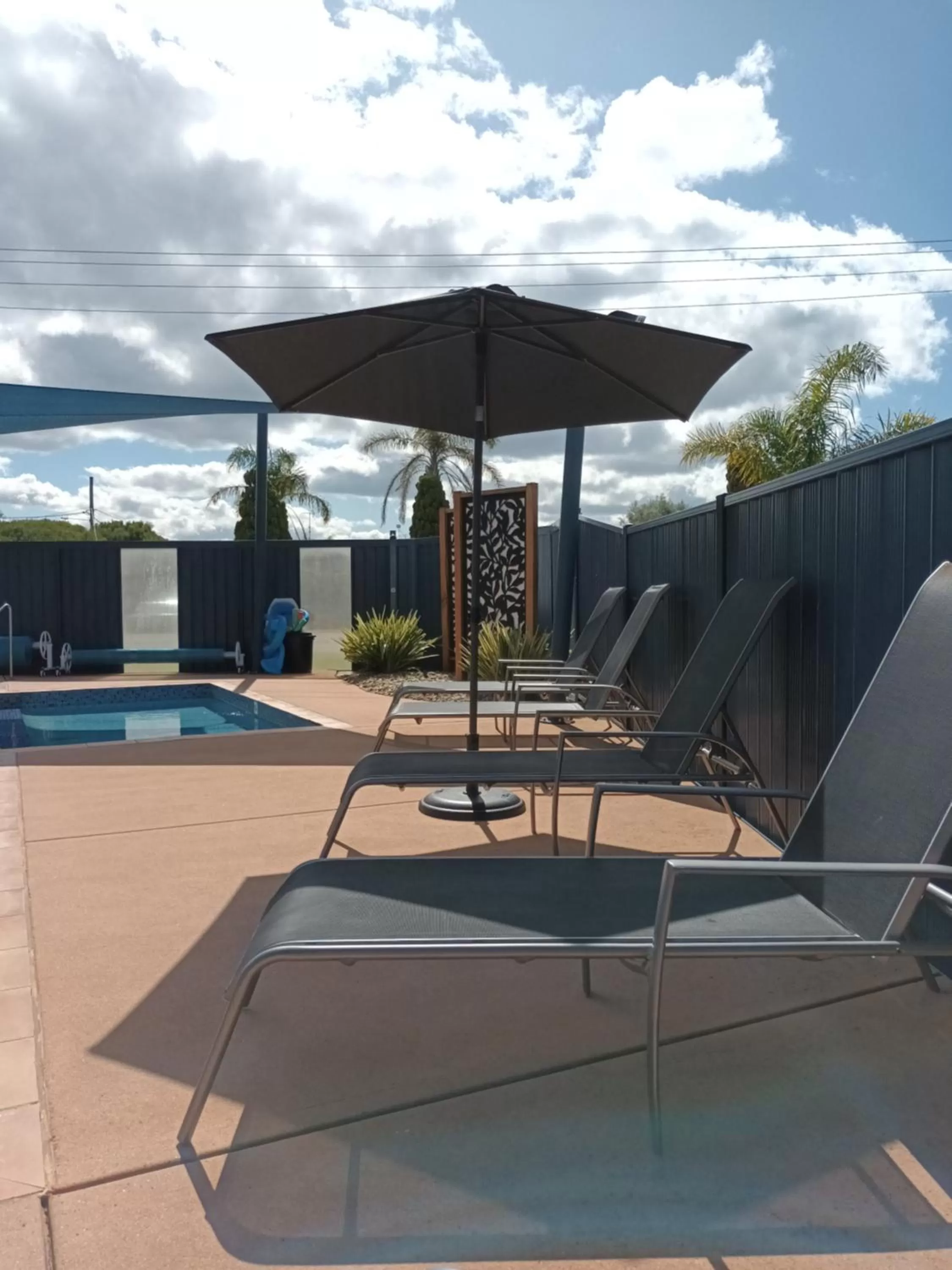 Grandeur Holiday Units