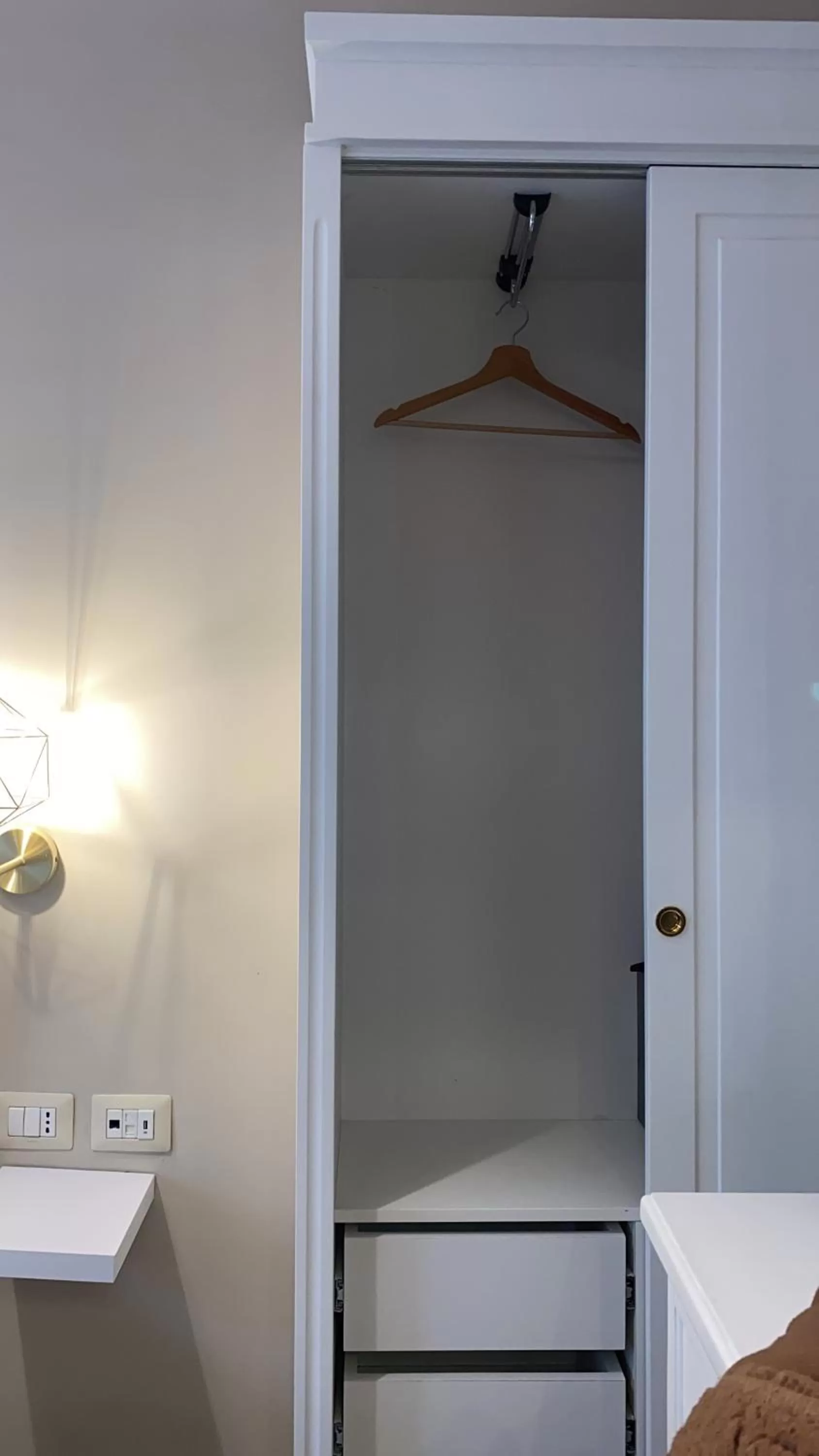 Decorative detail, Bathroom in B&B Partenopeo