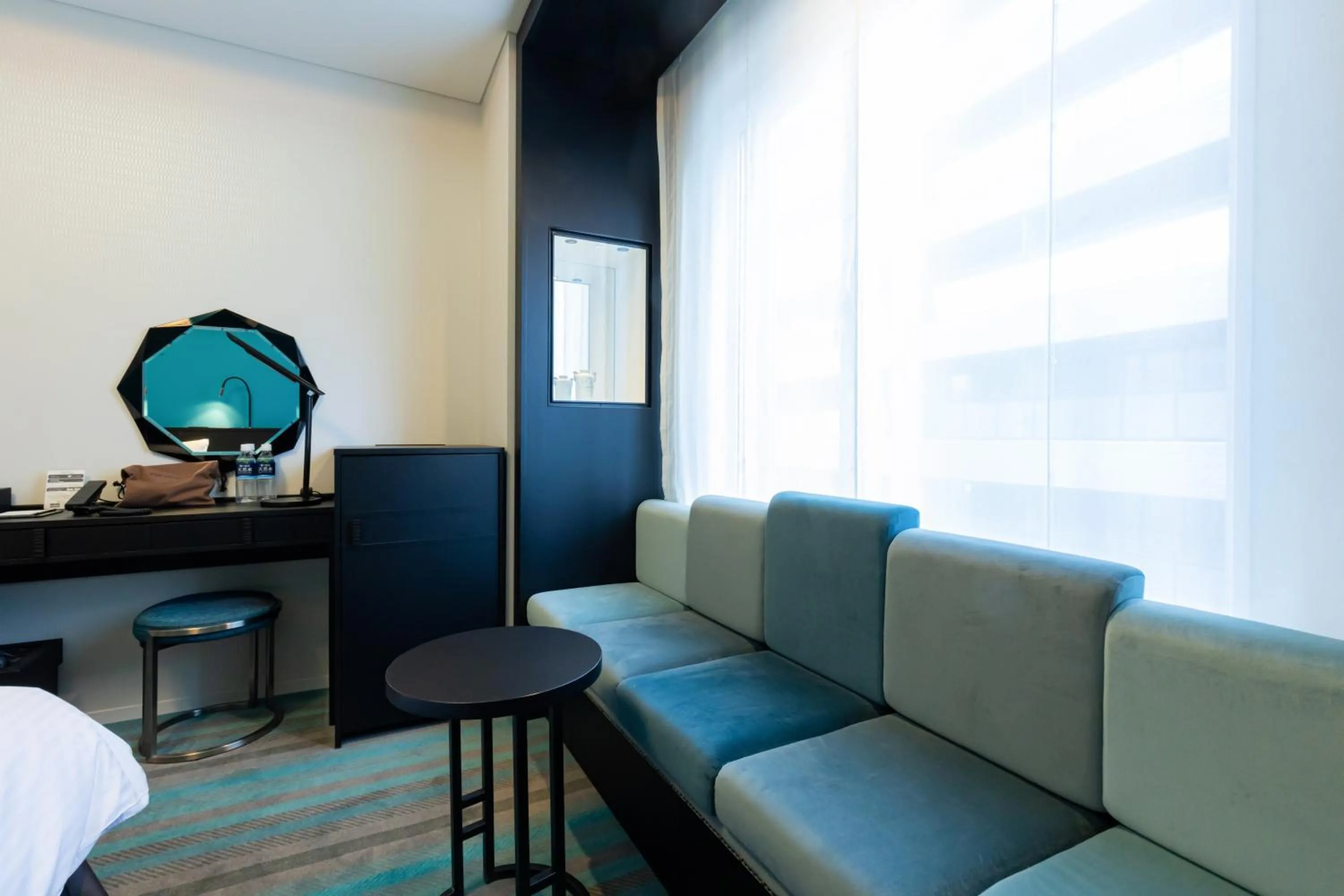 Seating area in Hotel Dans Le Coeur Osaka Umeda