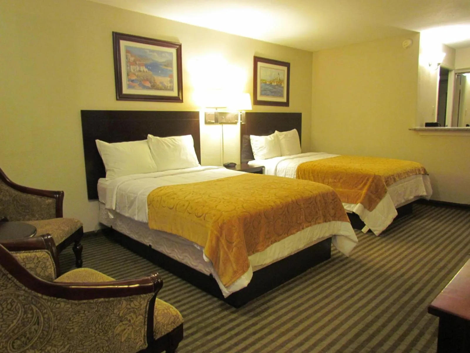 Photo of the whole room, Bed in Romana Hotel - Houston Southwest