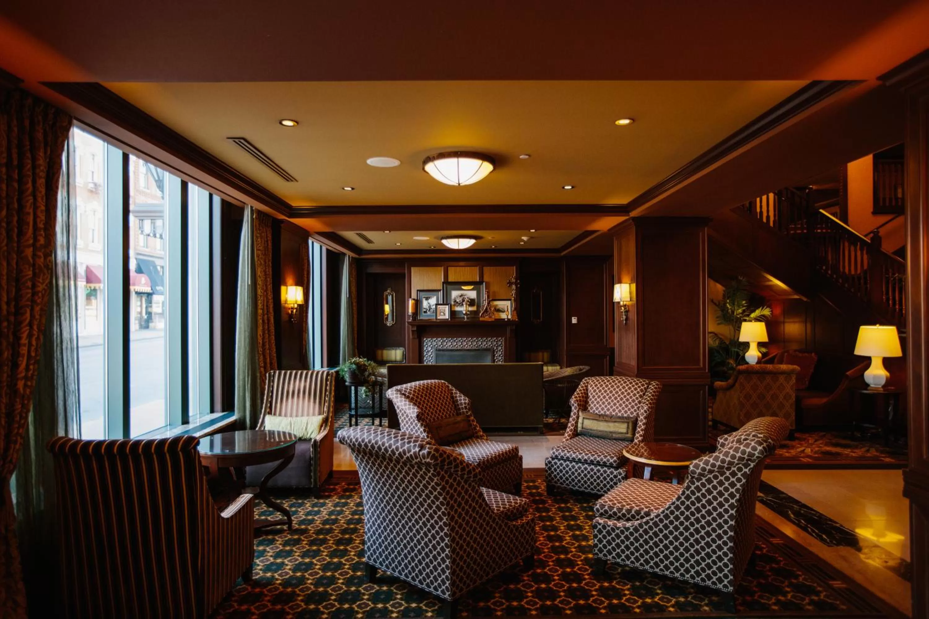 Lobby or reception in Hotel Julien Dubuque