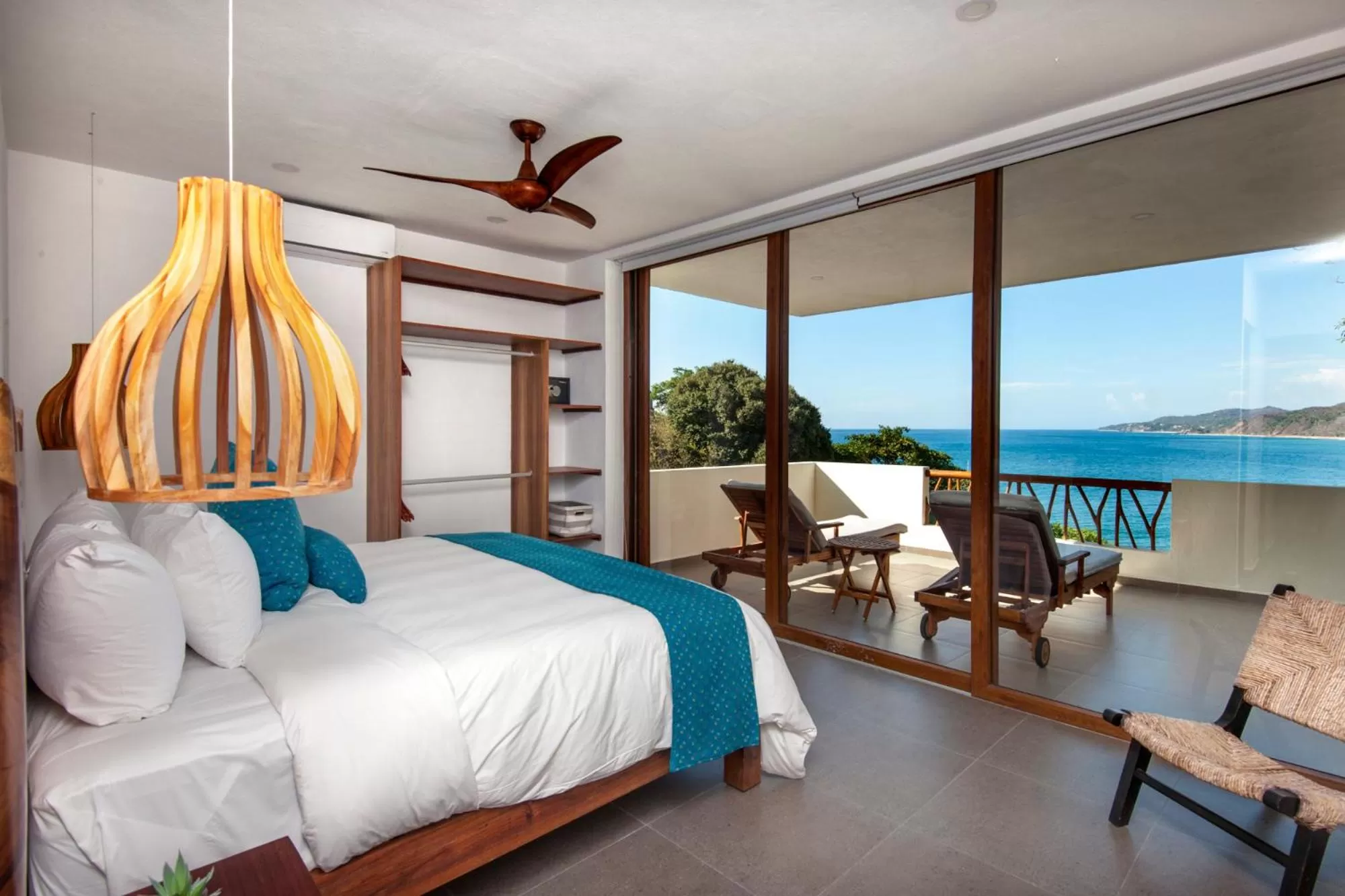 Photo of the whole room, Bed in Ysuri Sayulita - Beachfront Hotel