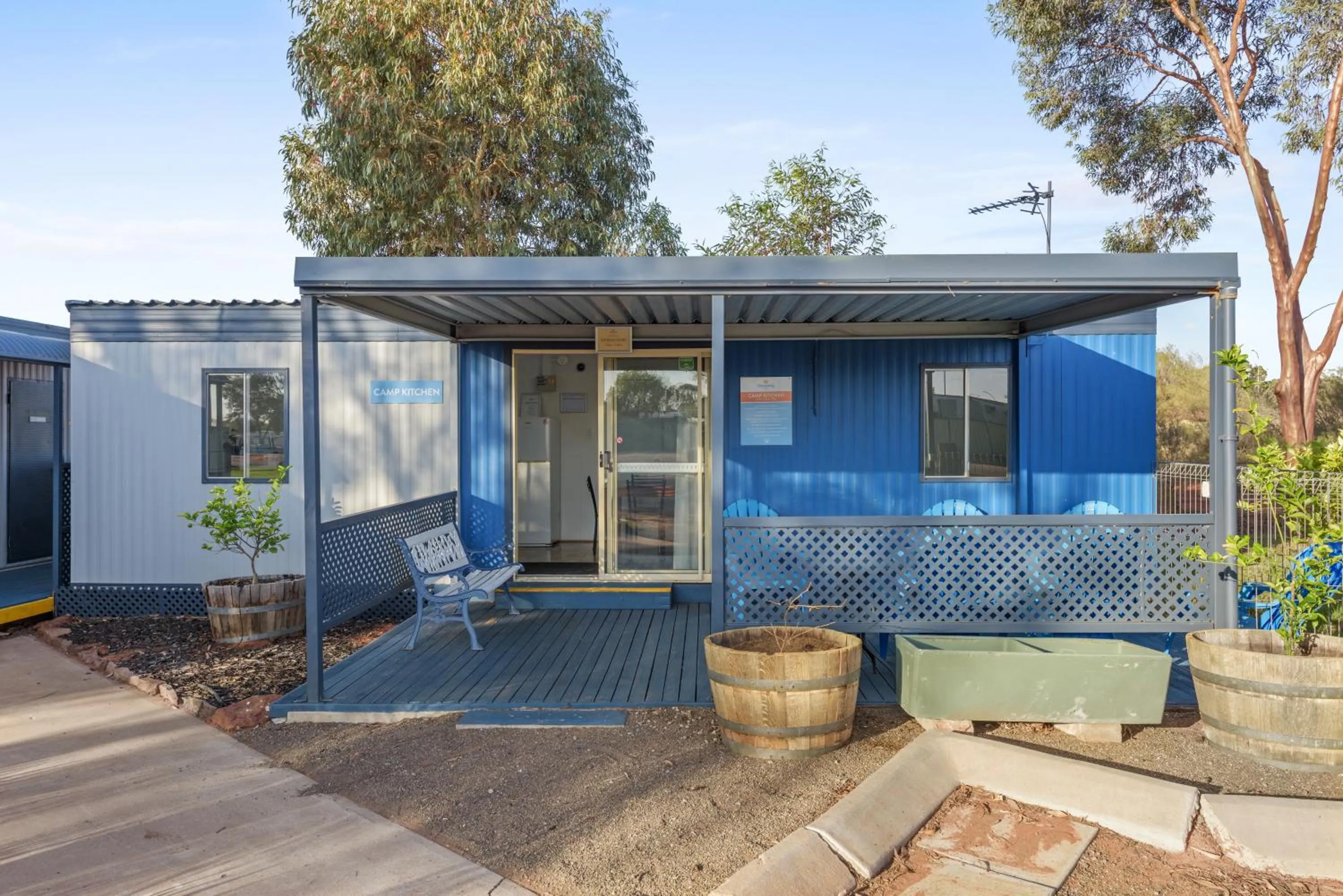 Communal kitchen in Discovery Parks - Roxby Downs