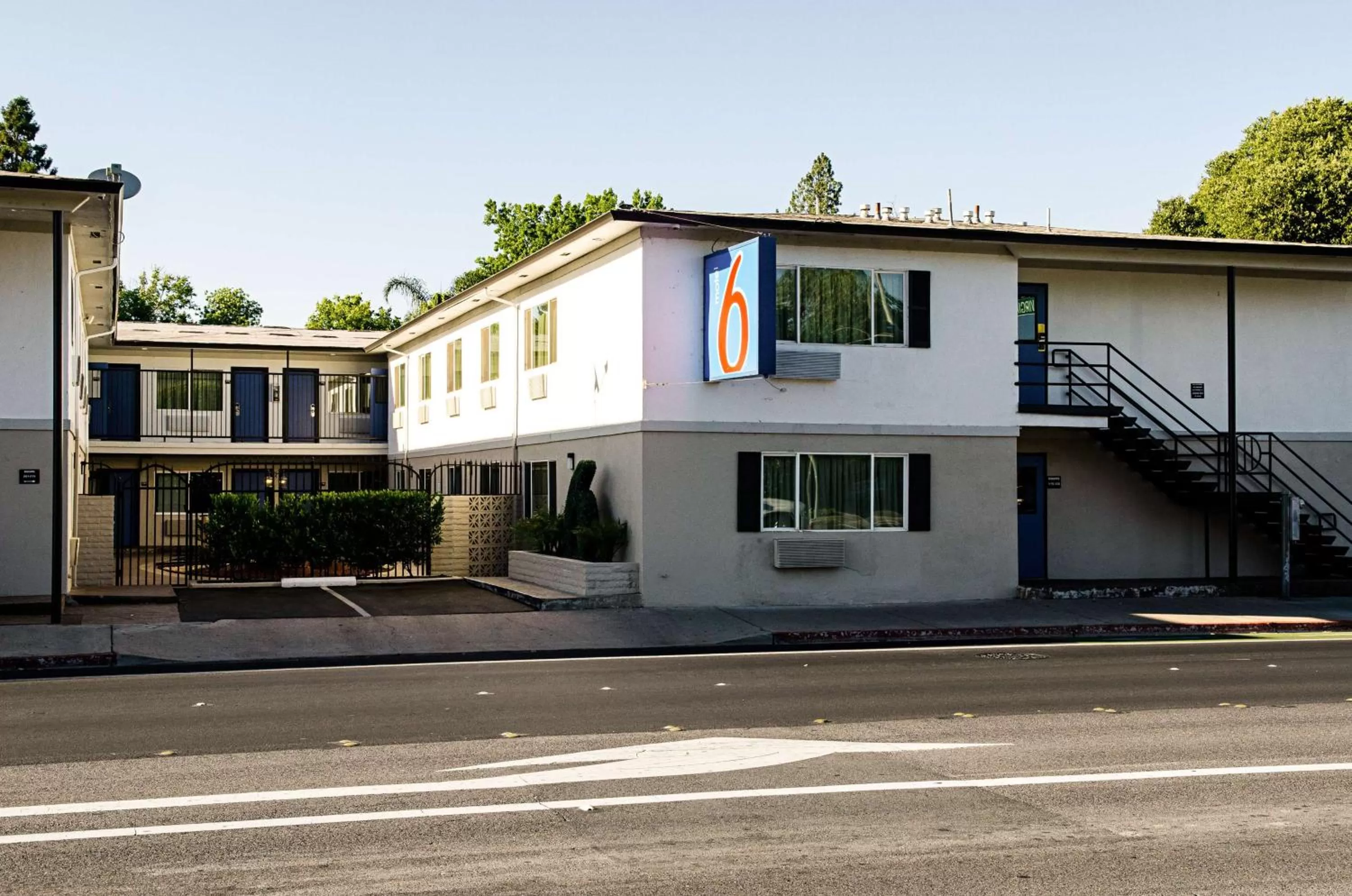 Property building in Motel 6-Modesto, CA - Downtown