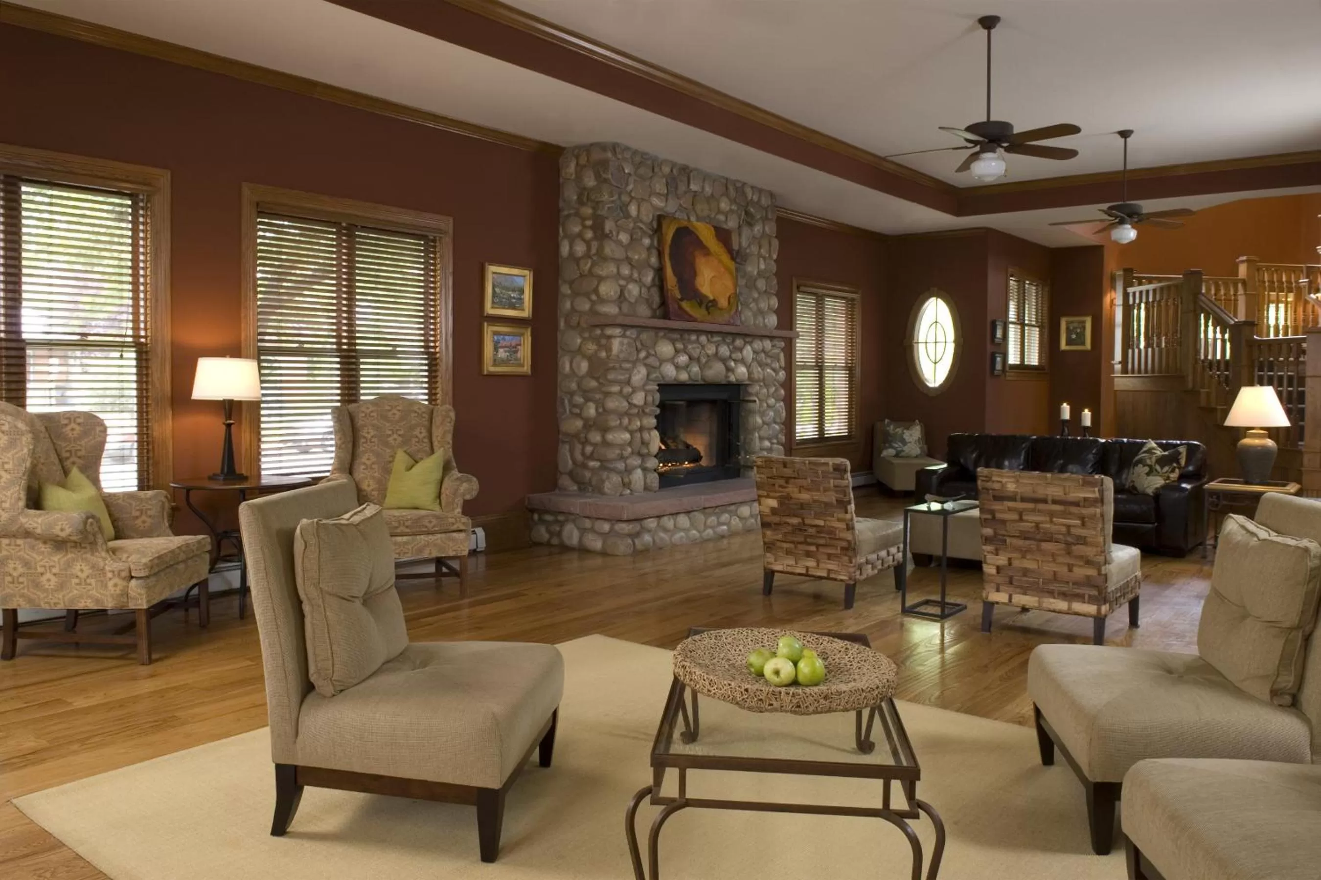 Communal lounge/ TV room, Seating Area in The Bradley Boulder Inn