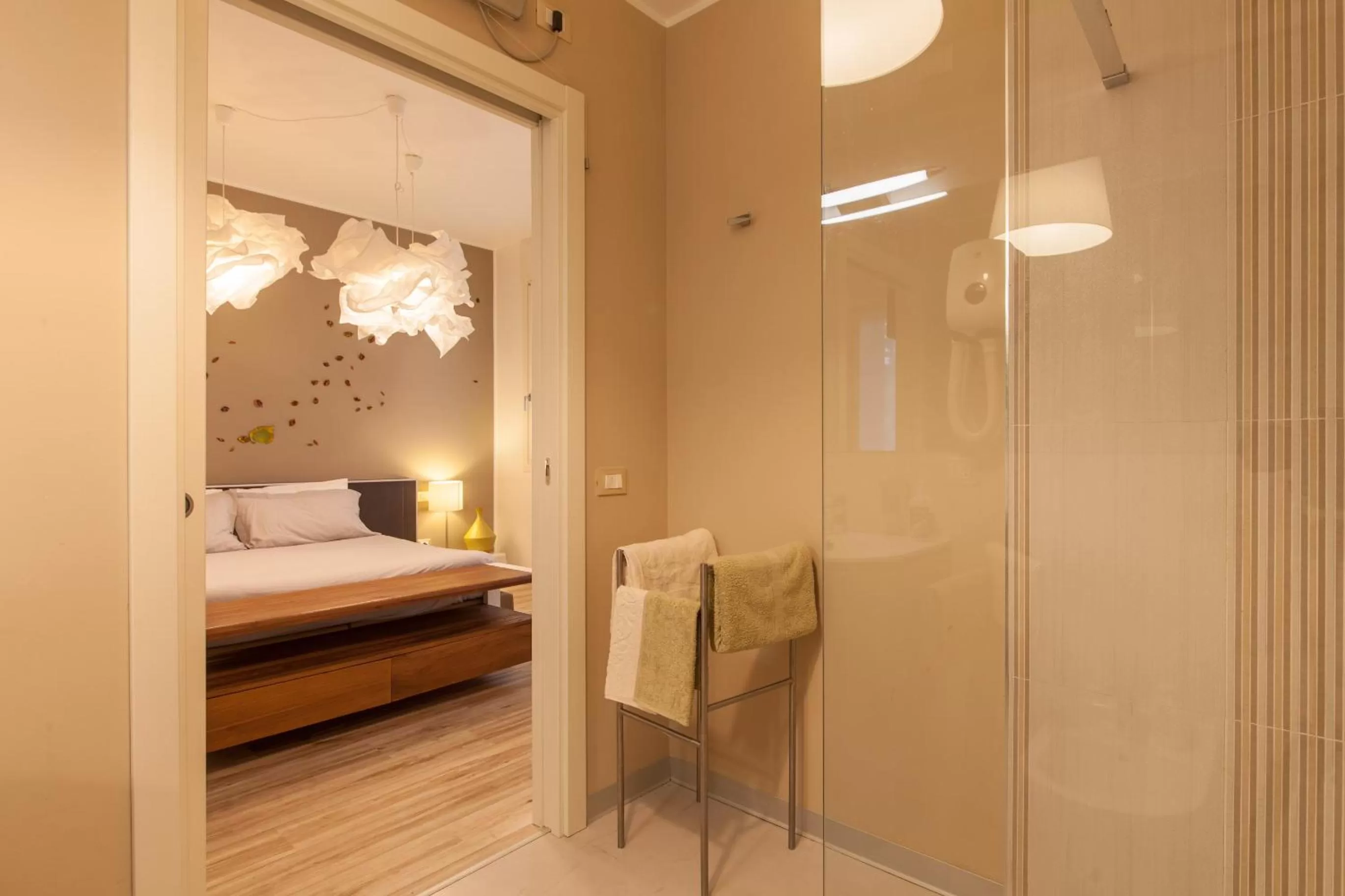 Bathroom, Bed in Casa Stucky