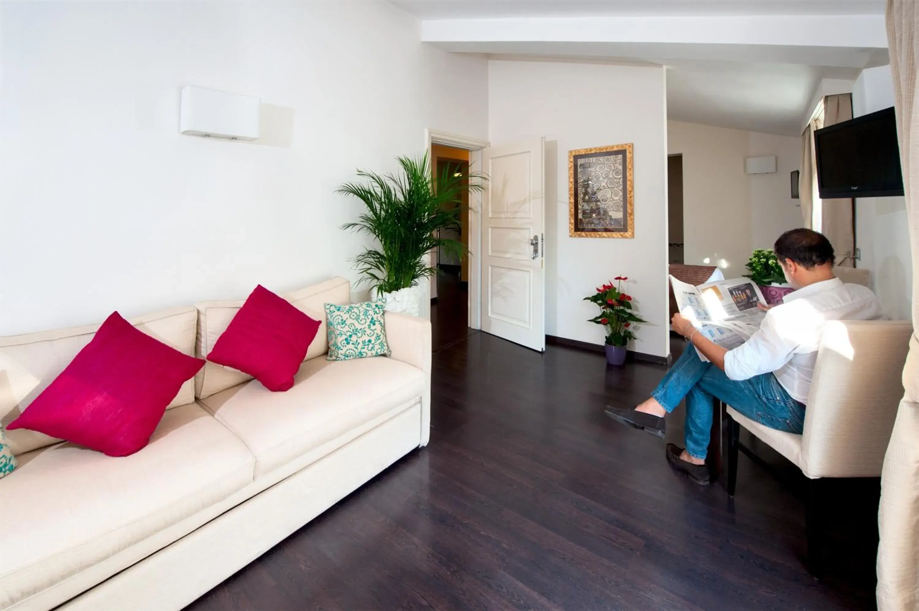 Family Room in Villa Maria Cristina Family Room in Villa Maria Cristina