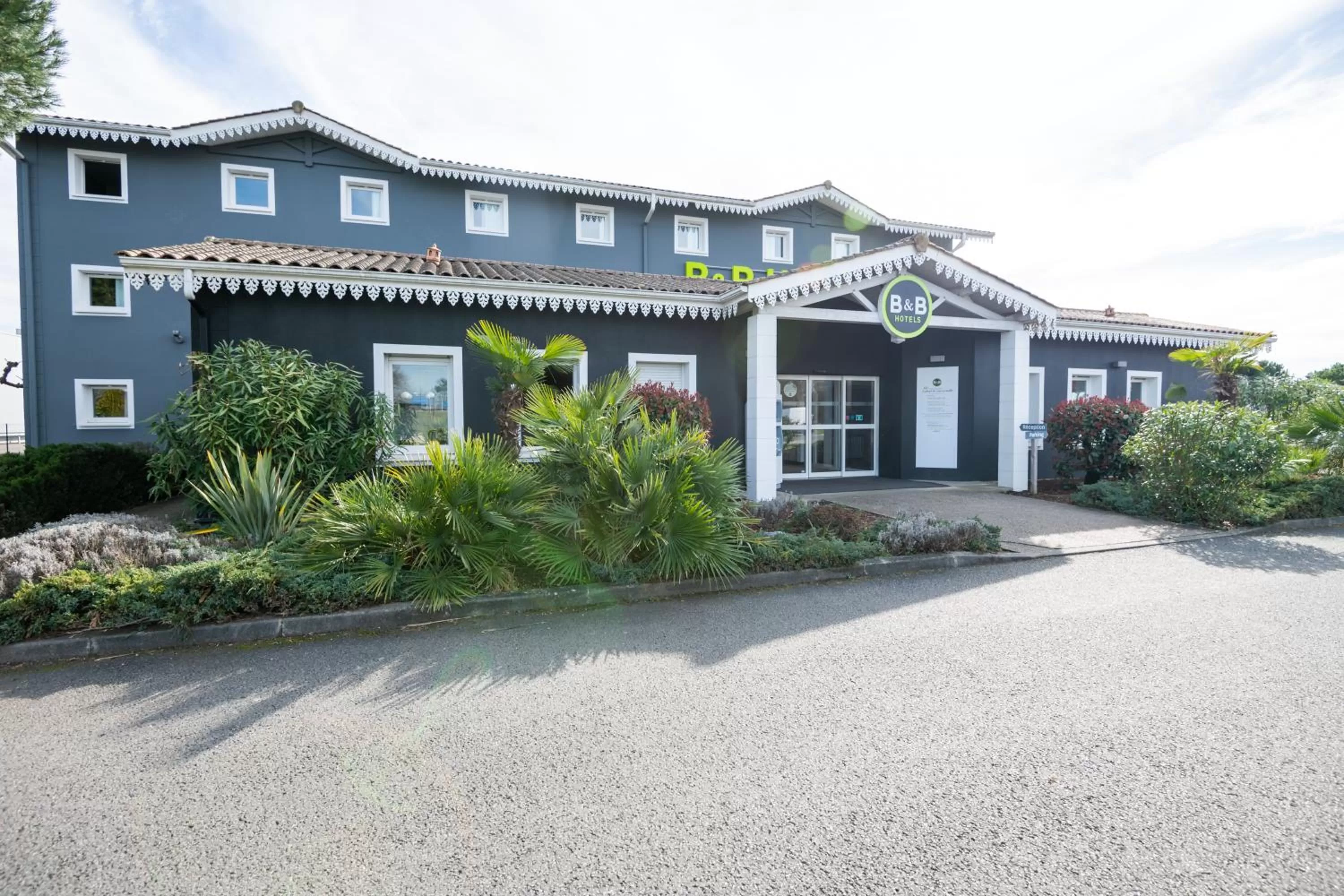 Property building in B&B HOTEL Bordeaux Mérignac Aéroport