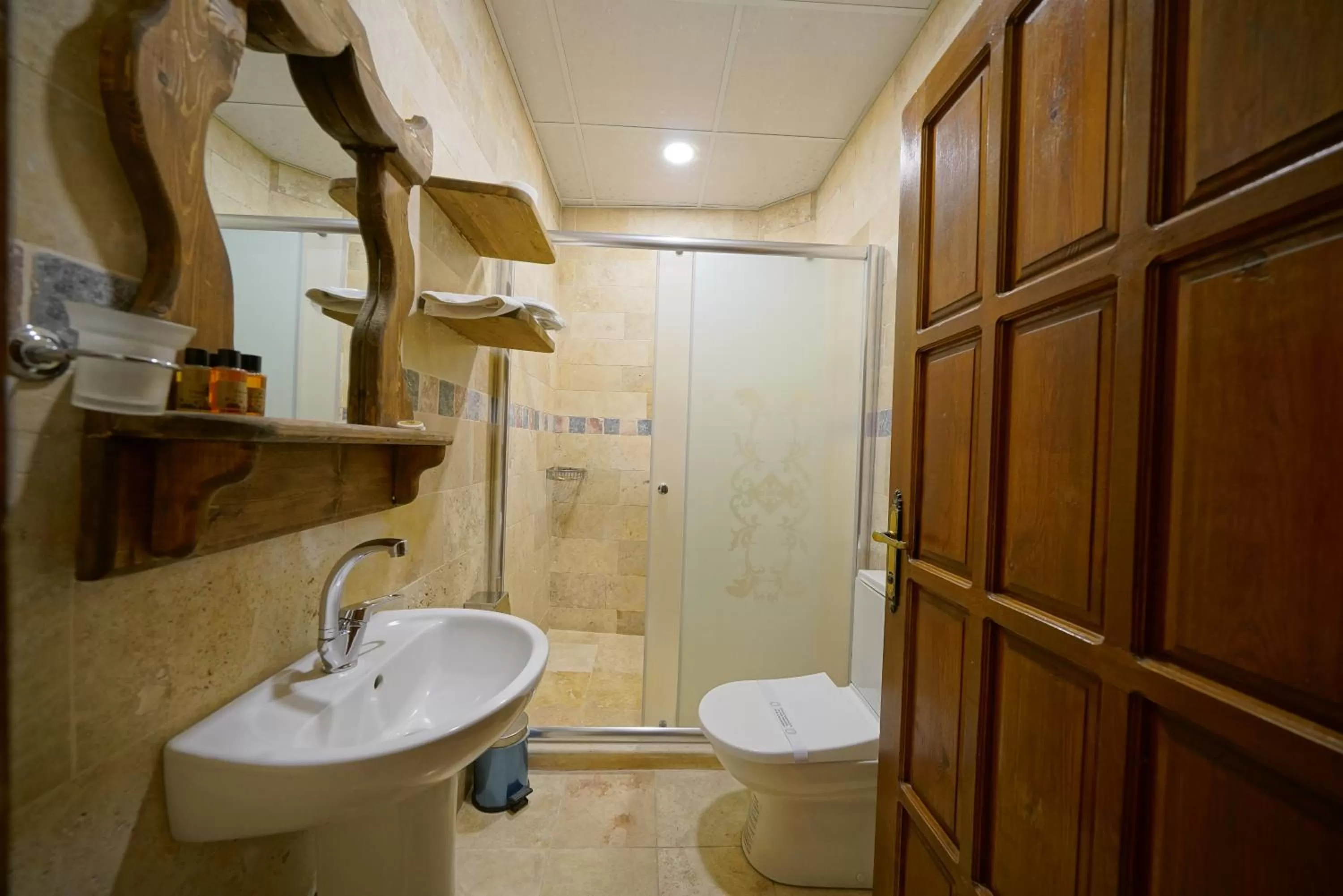 Toilet in Arch Palace