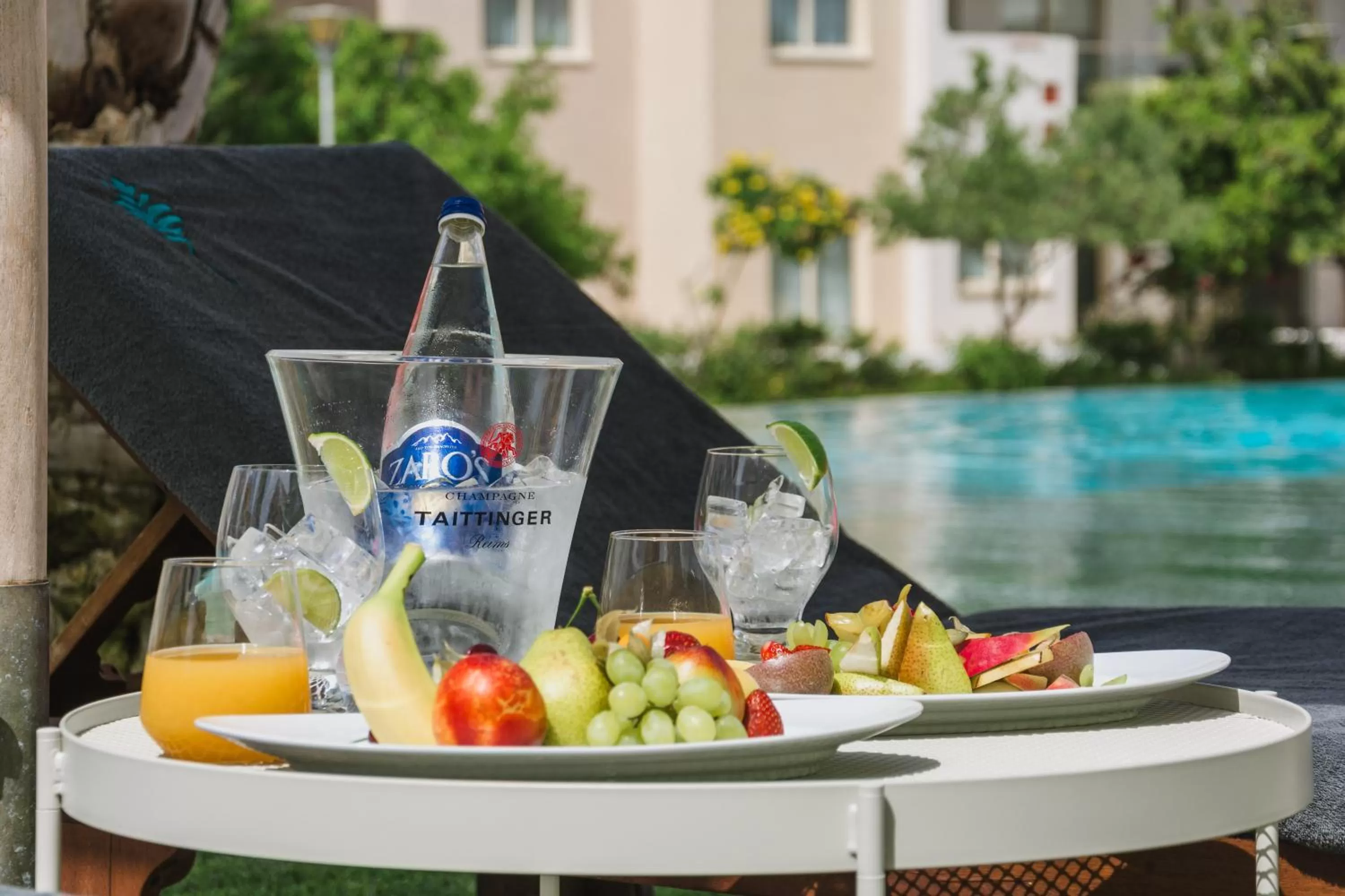 Food and drinks in Elysia Park