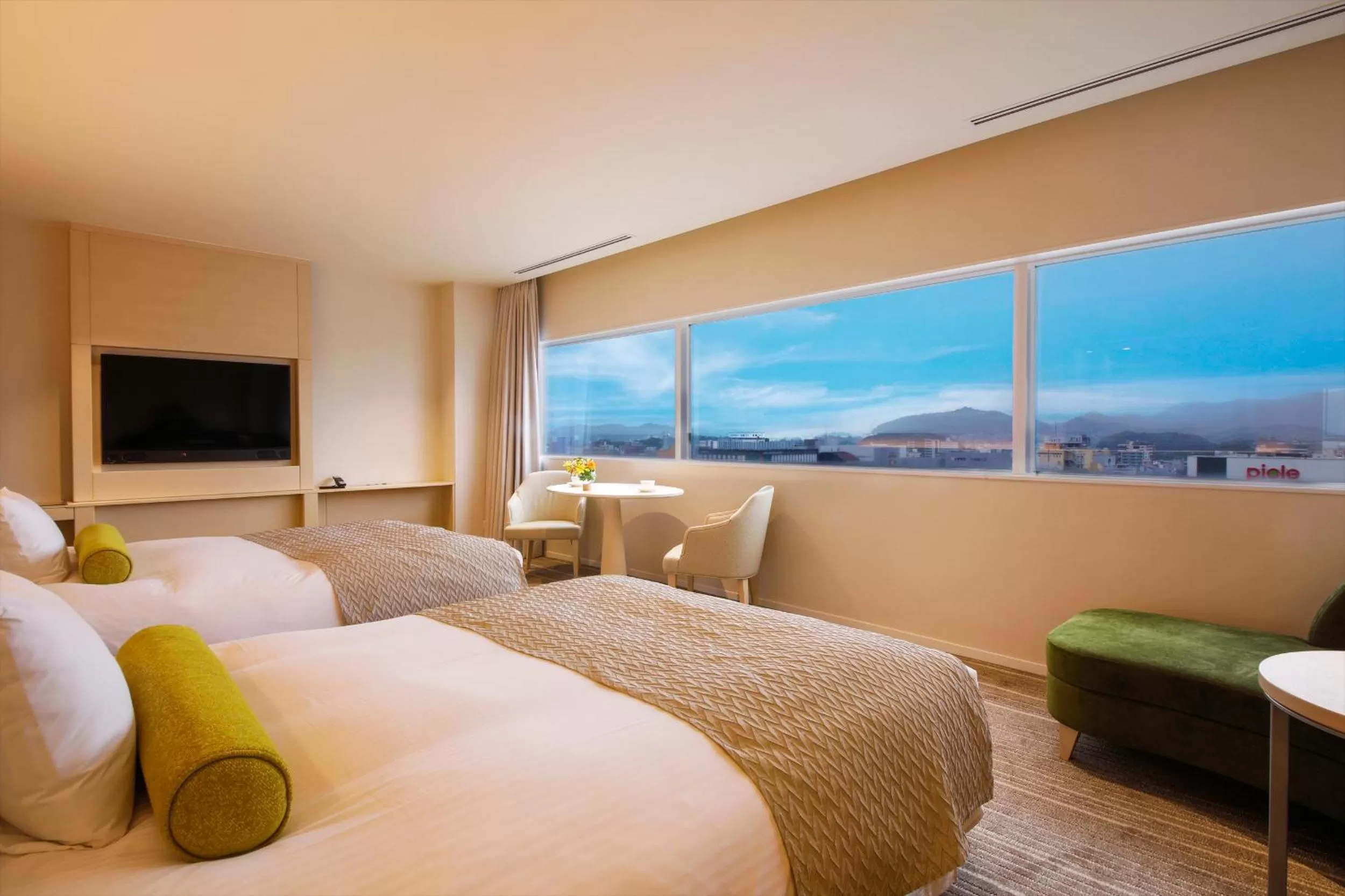 Photo of the whole room, Bed in Hotel Nikko Himeji