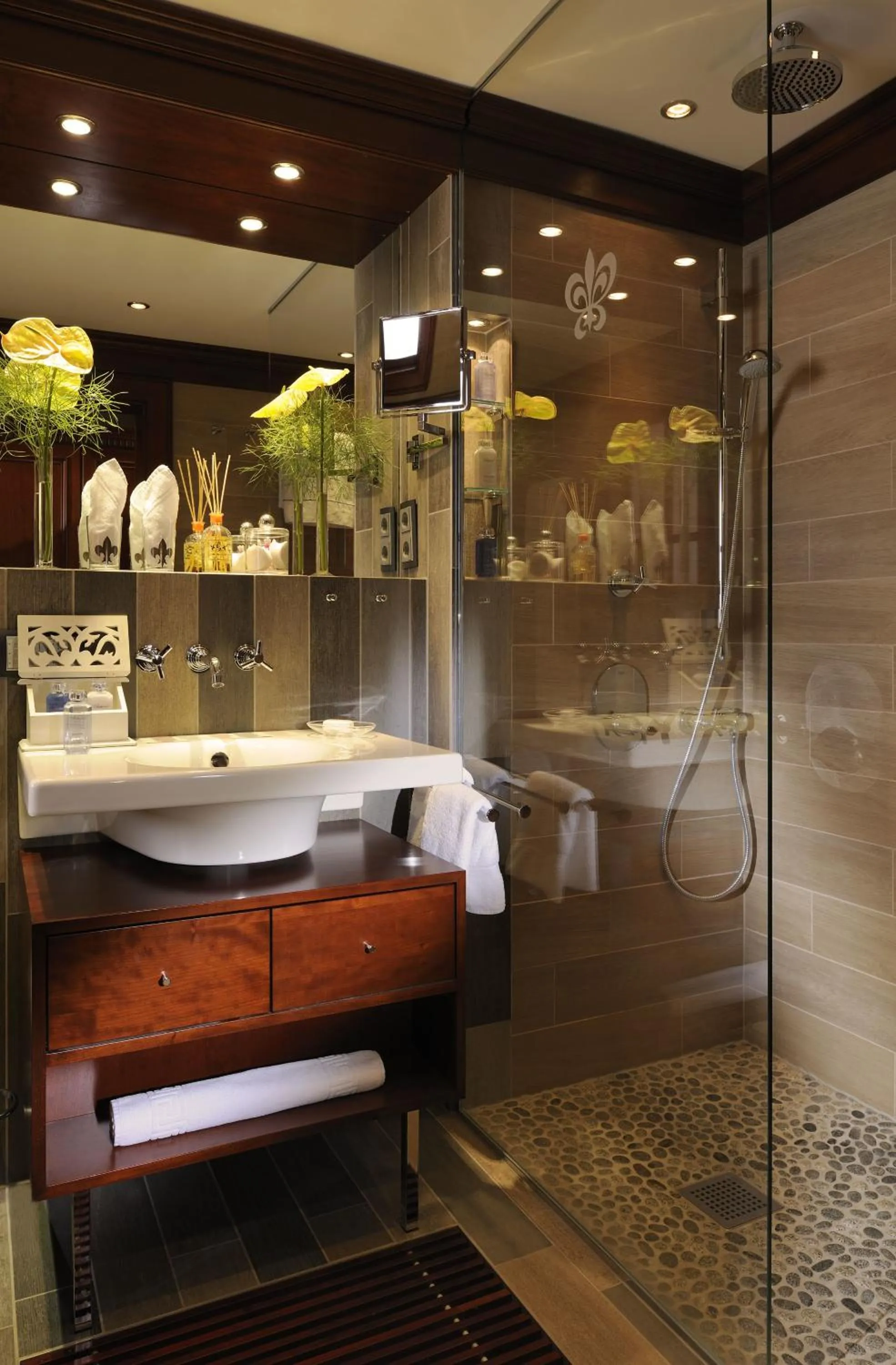 Bathroom in Relais & Châteaux Jagdhof Glashütte