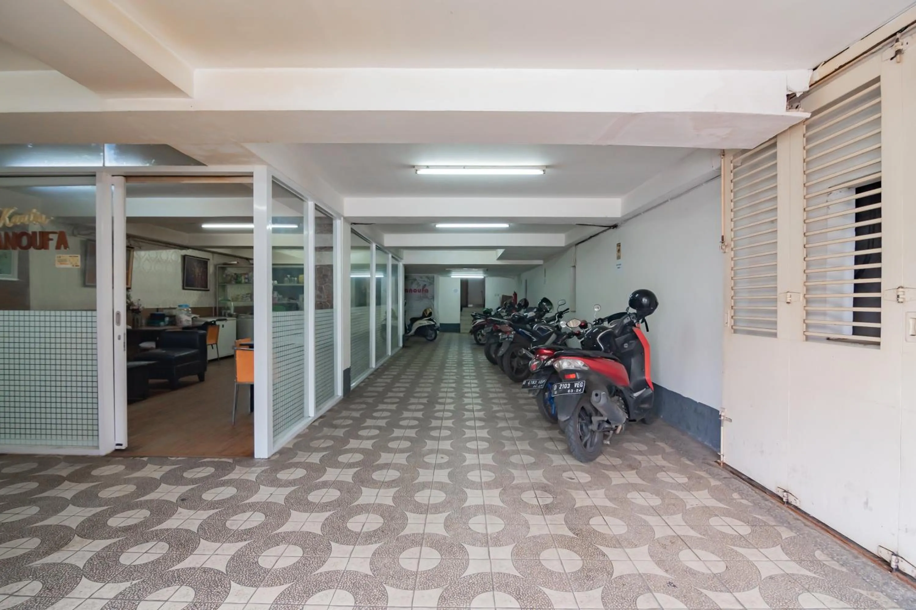 Parking in RedDoorz near Gedung Sate 2