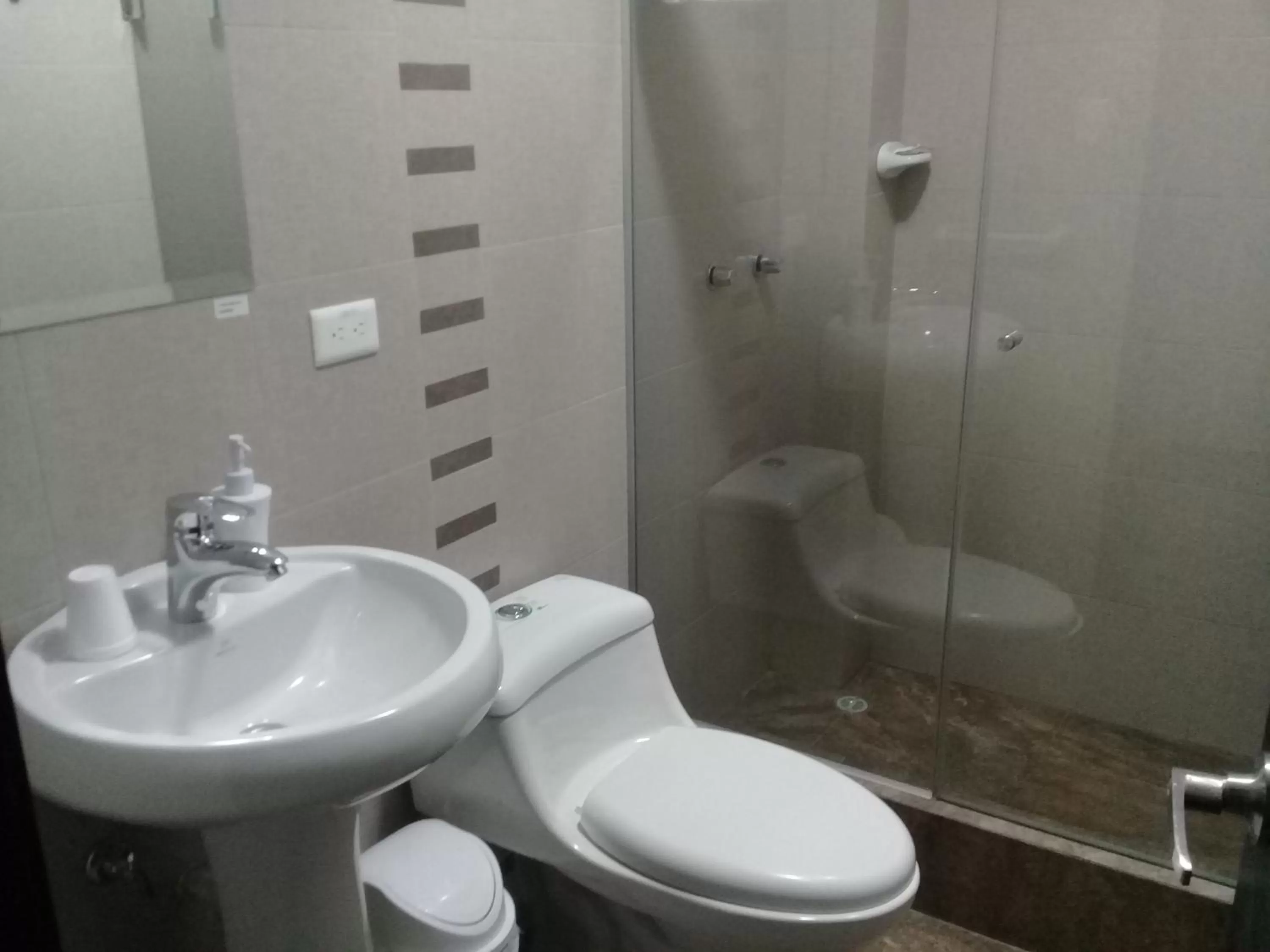 Toilet, Bathroom in Illari Hotel