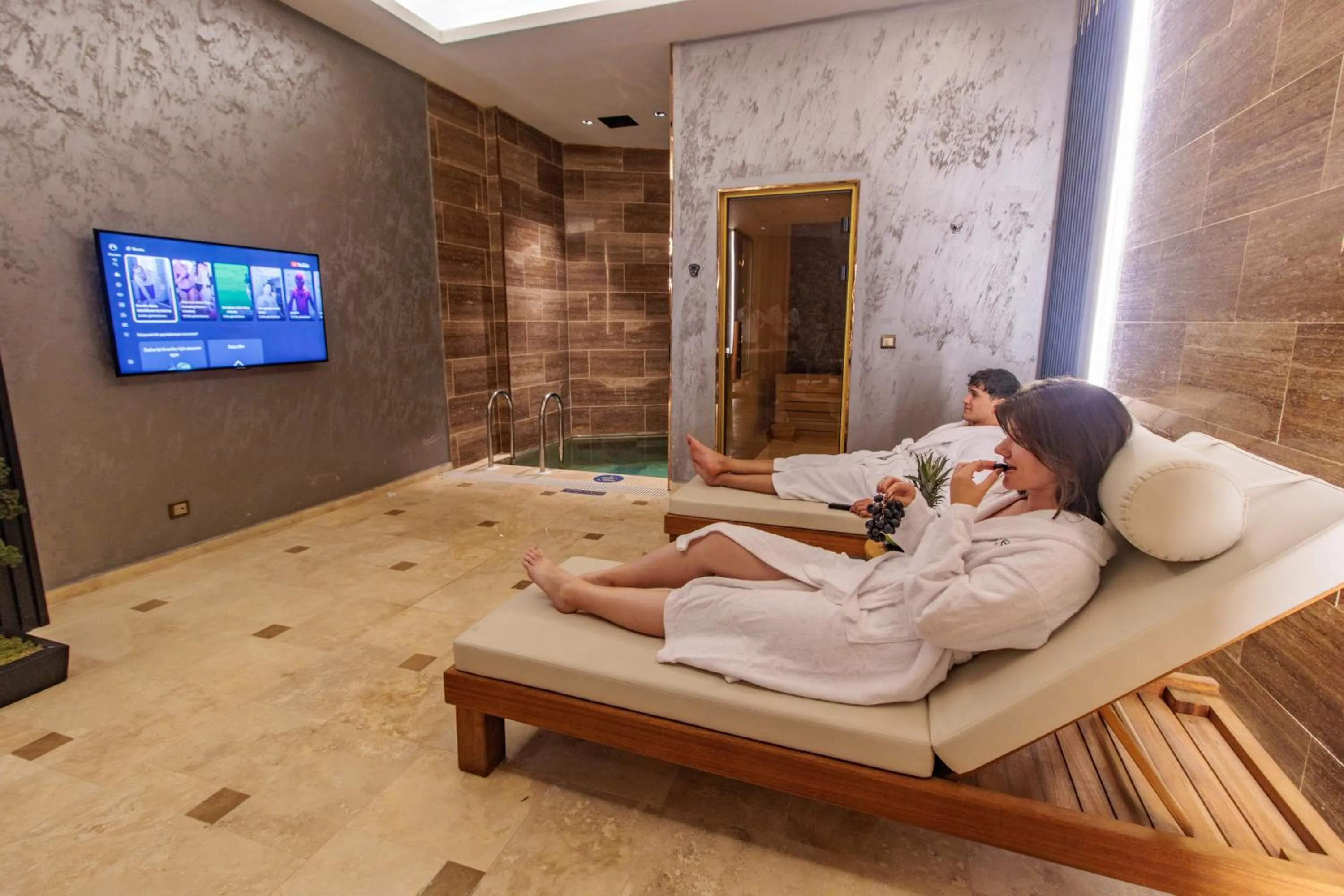 People in Anadolu Hotels Esenboga Thermal