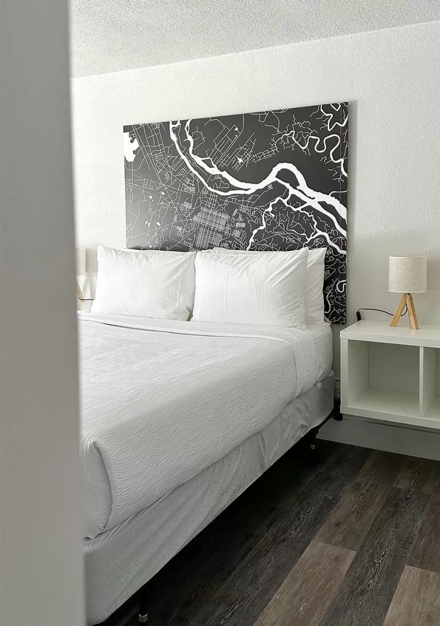 Bed in Oneway Brunswick