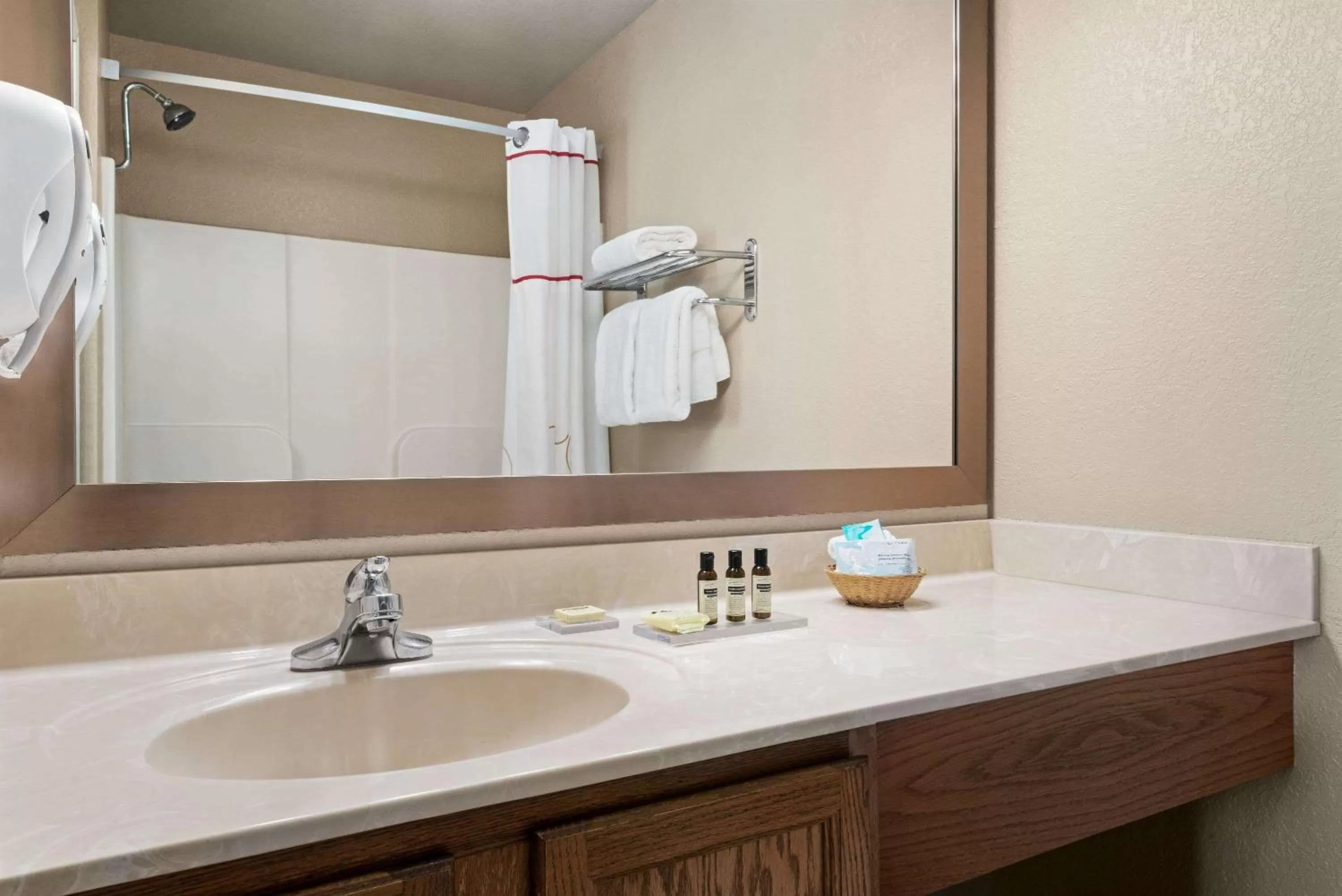 Bathroom in Hawthorn Extended Stay by Wyndham Decatur