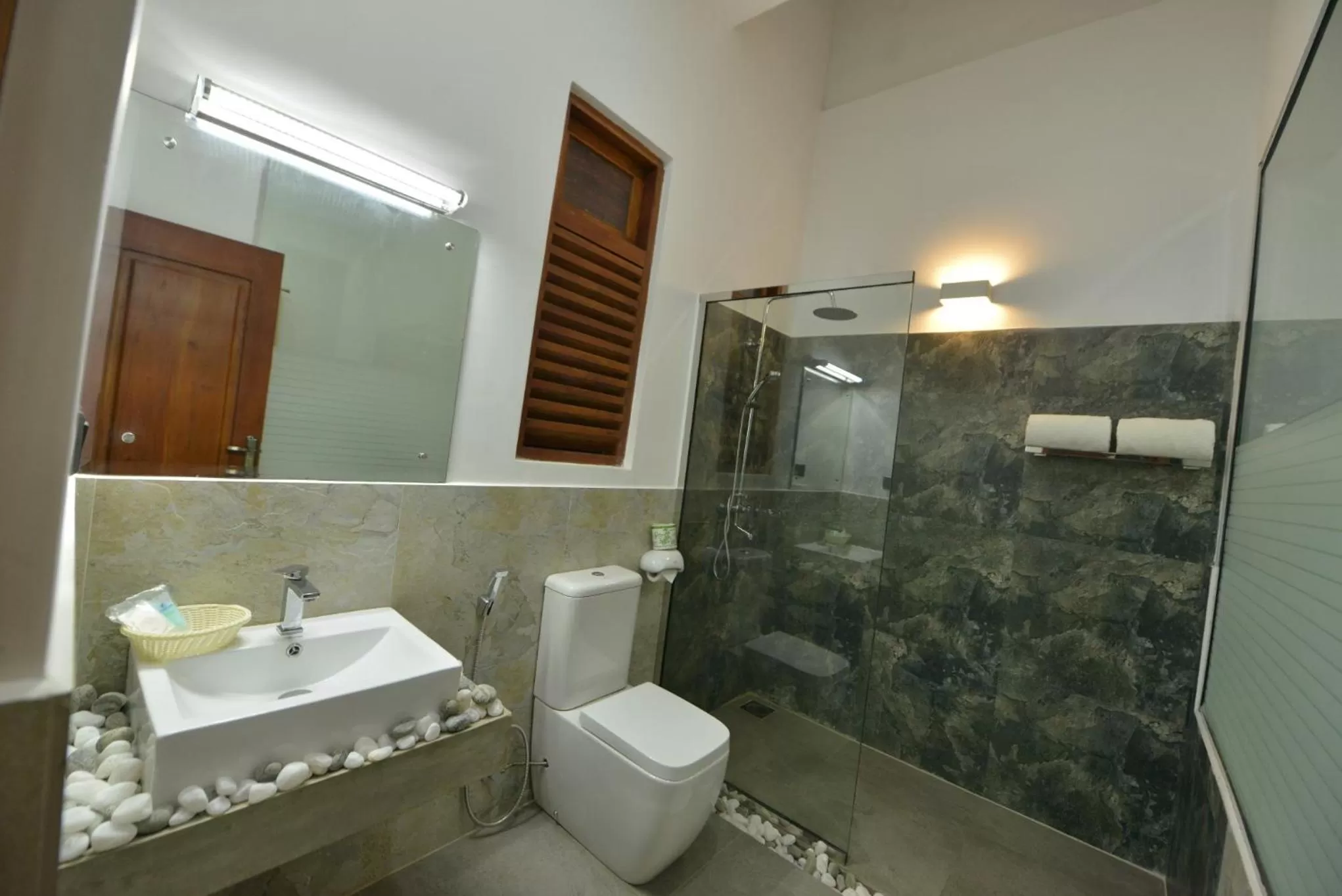 Bathroom in Athena Lake by Seedevi