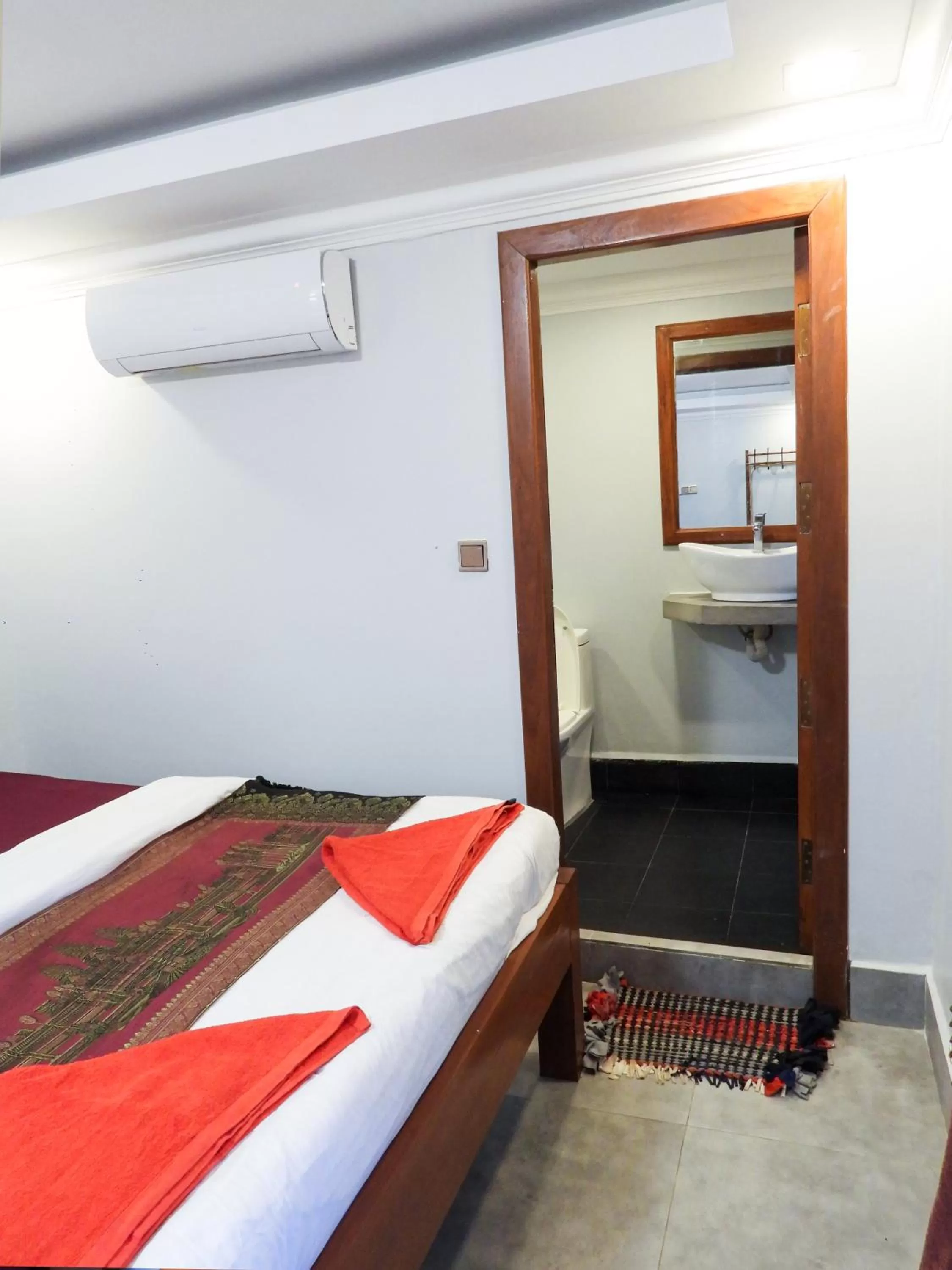 Bathroom, Bed in Bamboo Bungalow