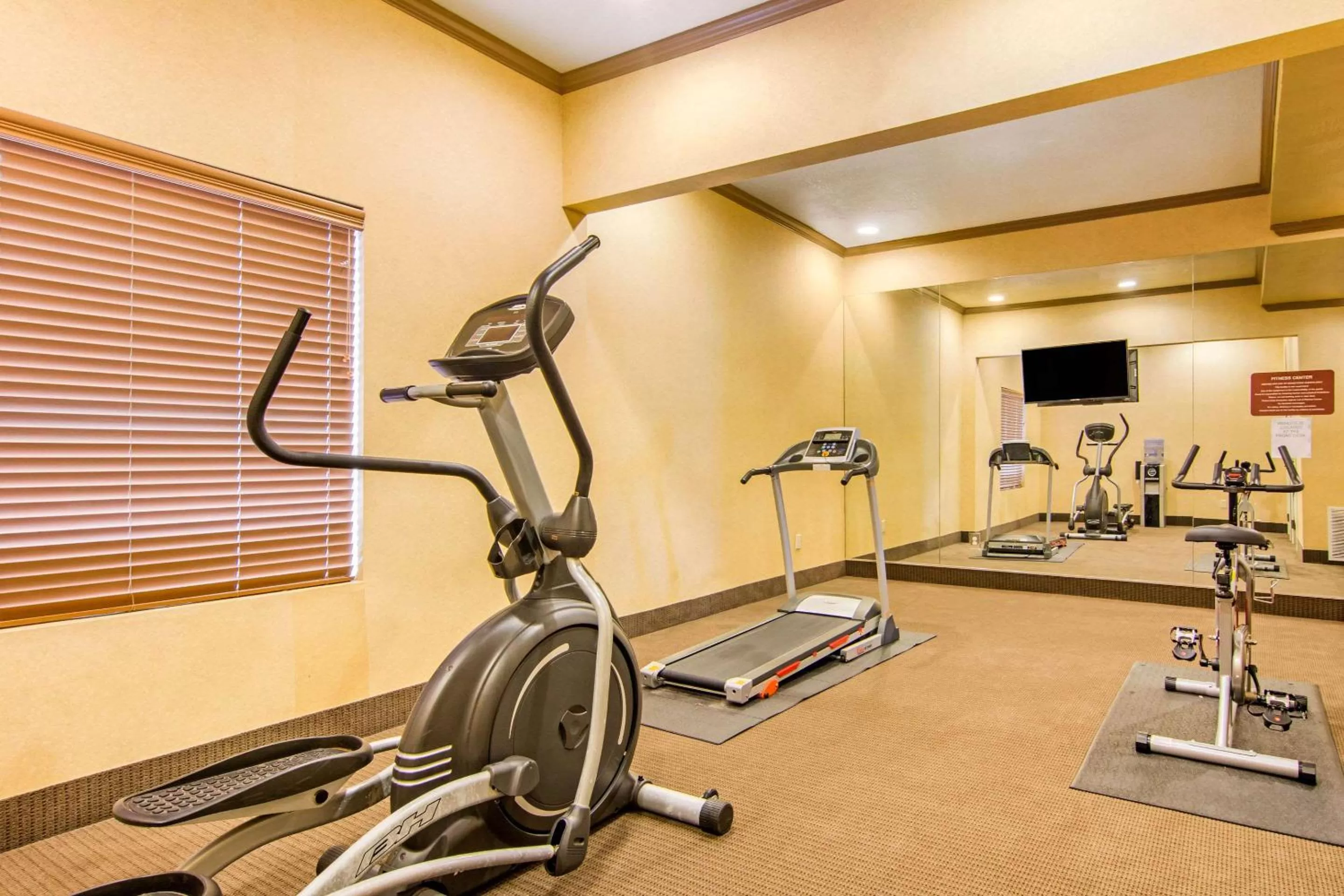 Fitness centre/facilities in Sleep Inn & Suites Athens South