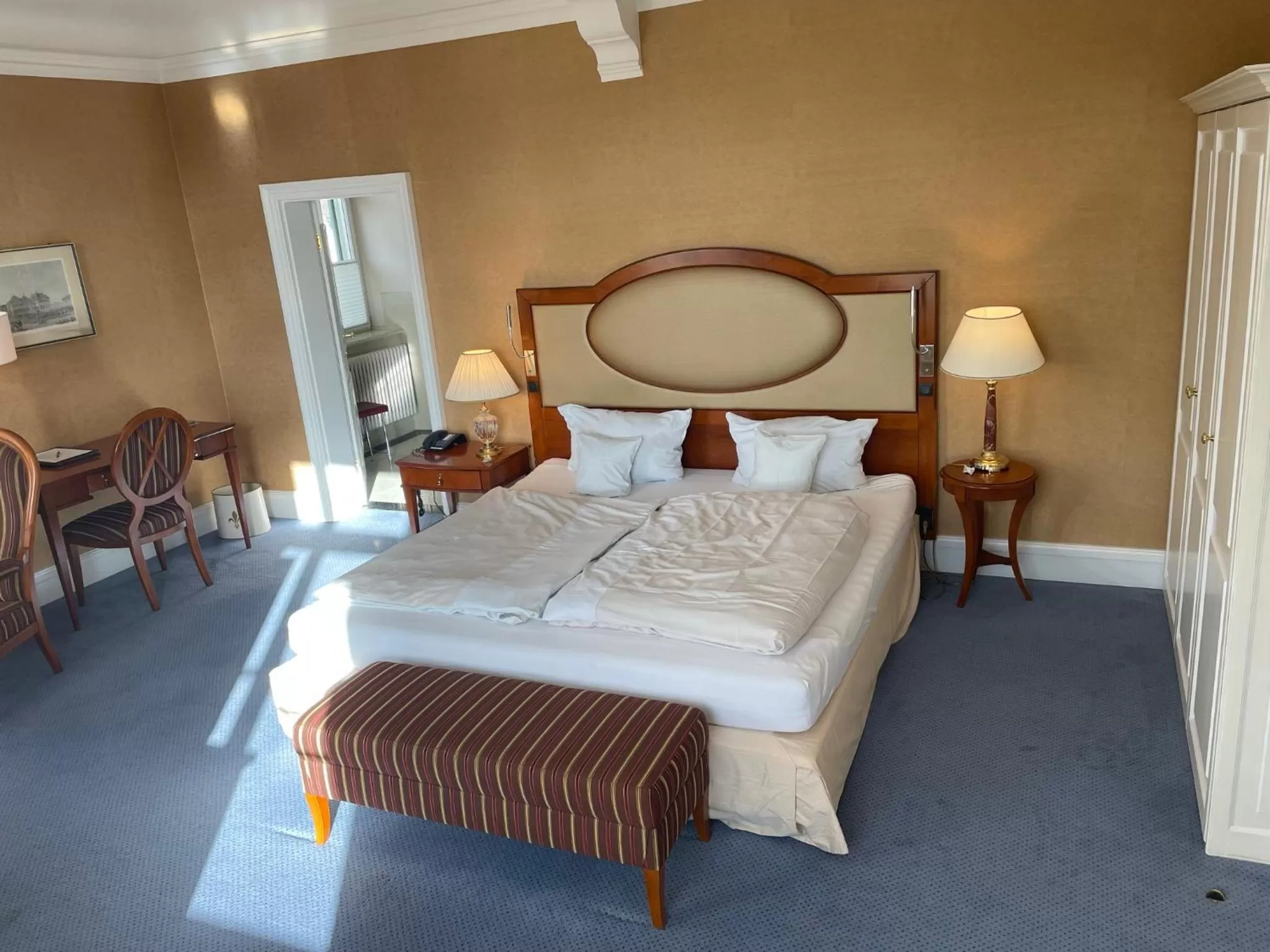 Bed in Schloss Neutrauchburg